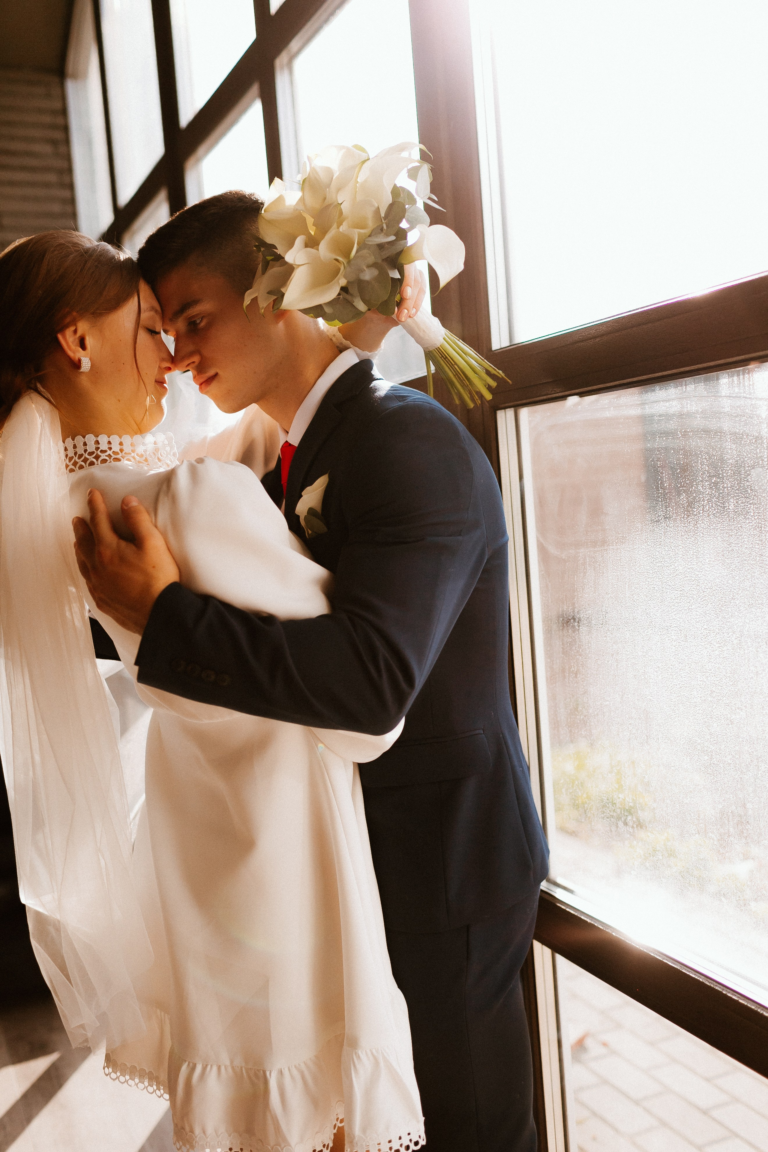 Съемка пары в осеннем городе и в студии. Свадебный и репортажный фотограф в Ярославле и Санкт-Петербурге Роман Микрюков