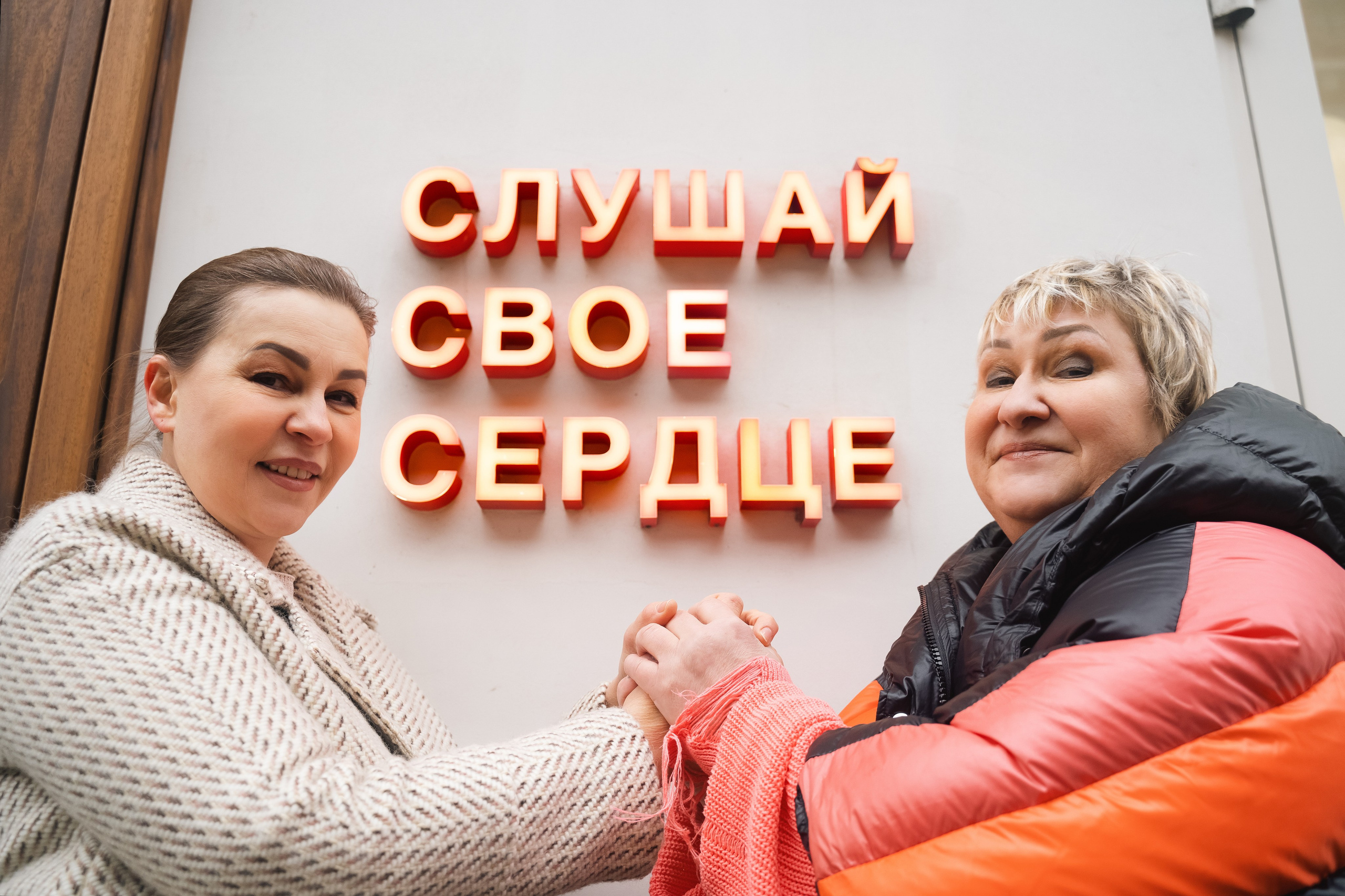 FRIENDS story Надежда + Ирина. Контент фотограф в Москве Кулич Настя