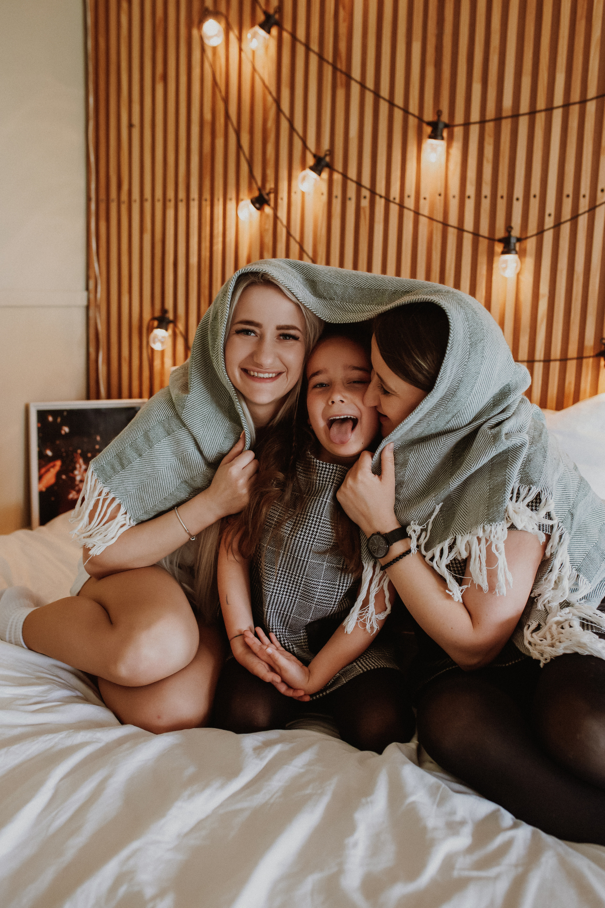 Василина, Ваня, Николь, Марина и родители. Фотограф в Минске — Юлия Деяк. Фотосессии в Минске