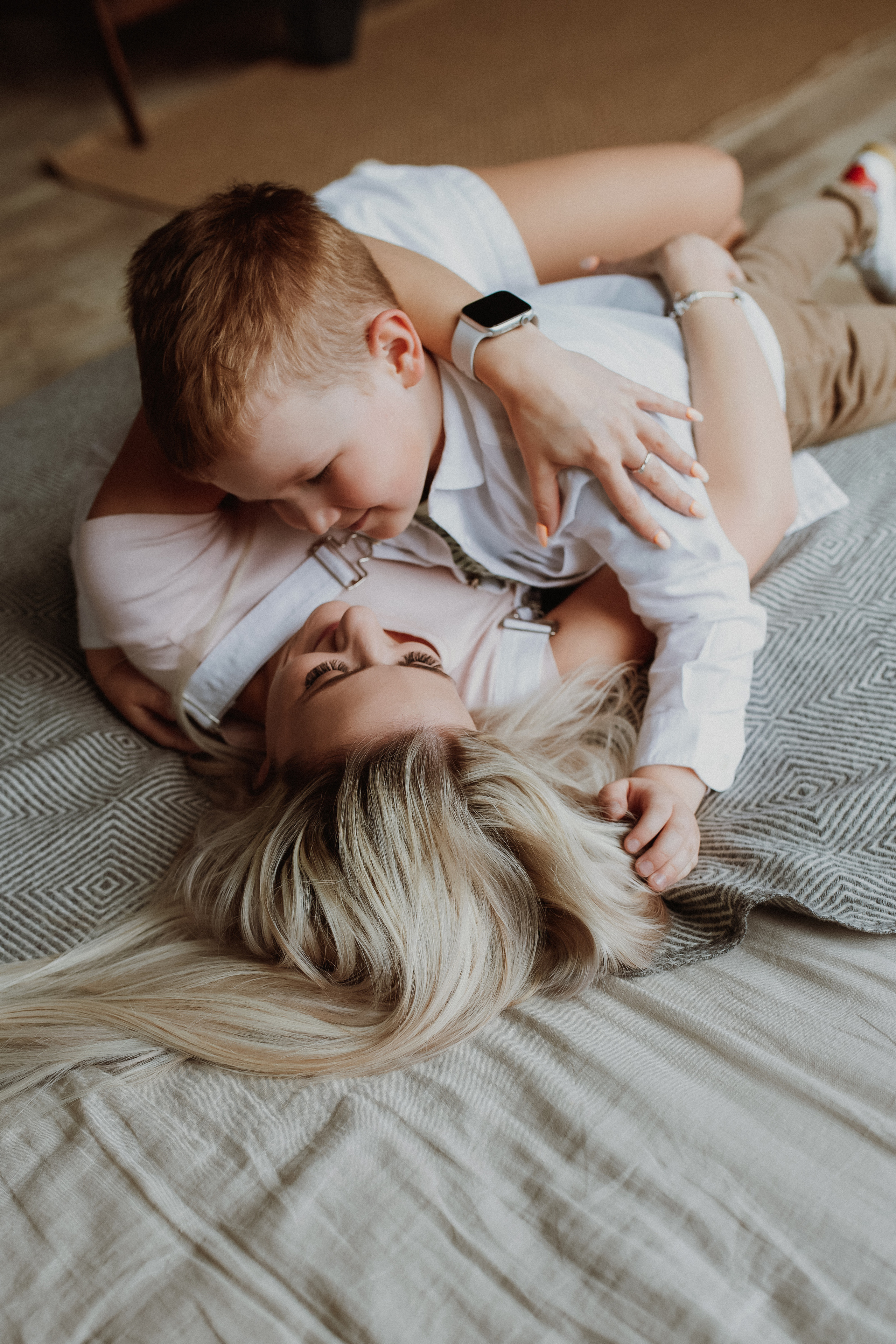 Василина, Ваня, Николь, Марина и родители. Фотограф в Минске — Юлия Деяк. Фотосессии в Минске