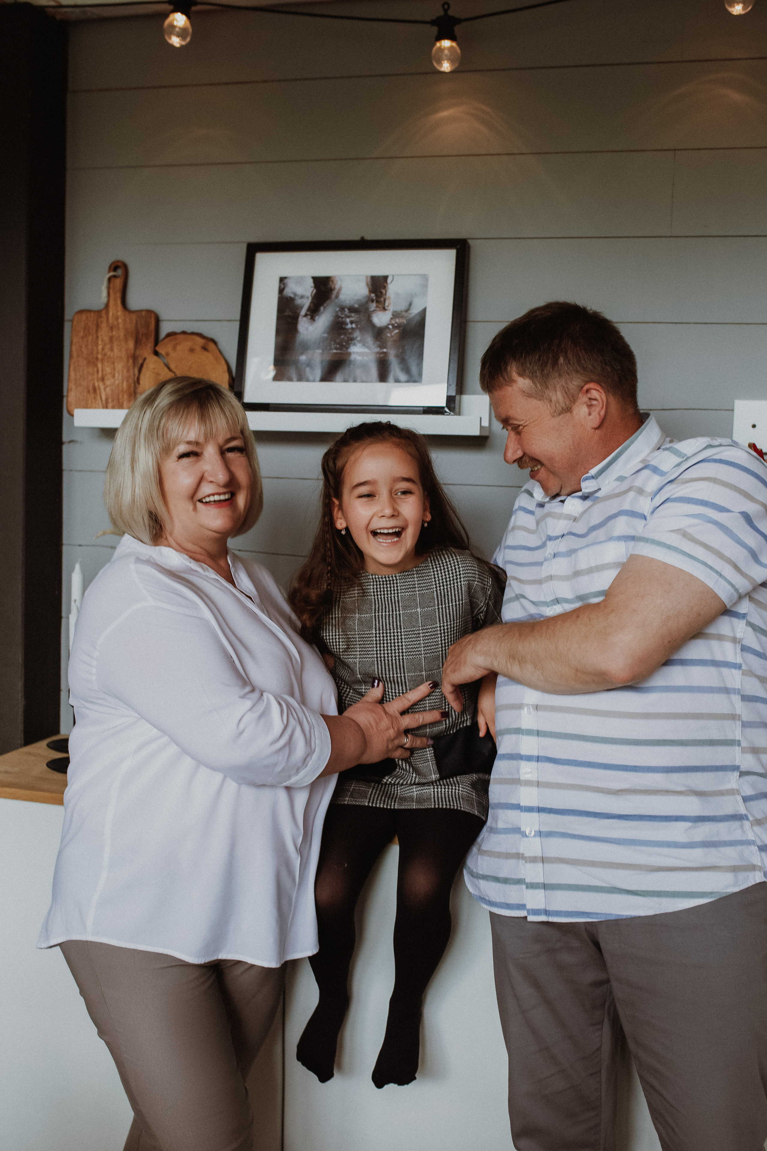 Василина, Ваня, Николь, Марина и родители. Фотограф в Минске — Юлия Деяк. Фотосессии в Минске