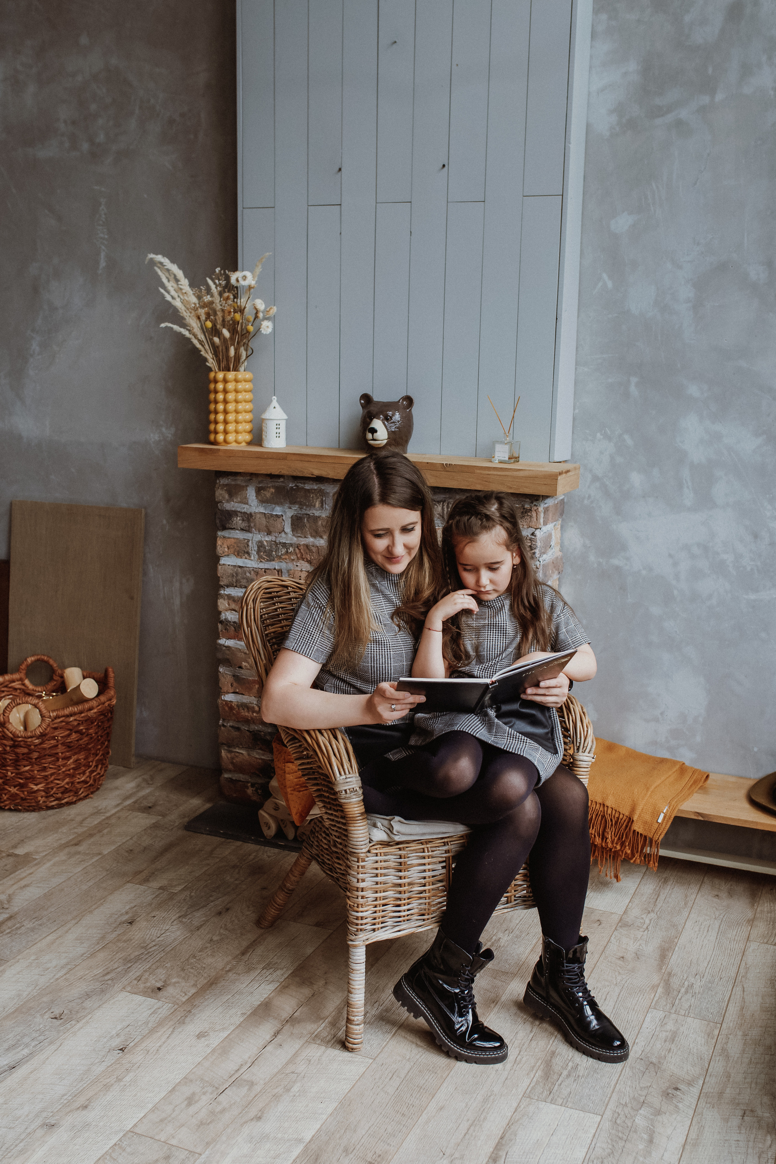 Василина, Ваня, Николь, Марина и родители. Фотограф в Минске — Юлия Деяк. Фотосессии в Минске