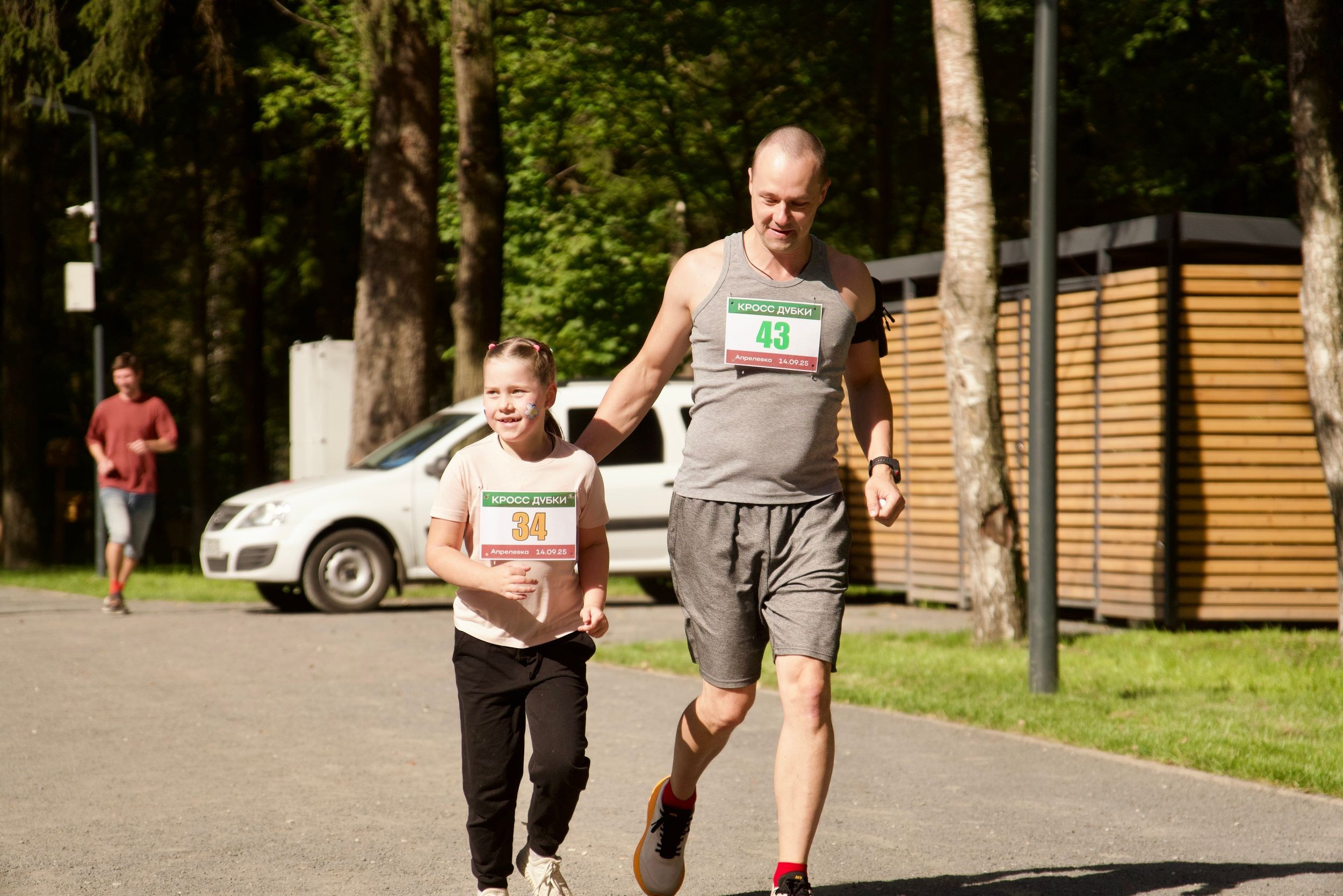Забег в парке «Дубки». Кафе «БЕЛКА НАШЕПТАЛА». Ну оооочень концептуальное кафе