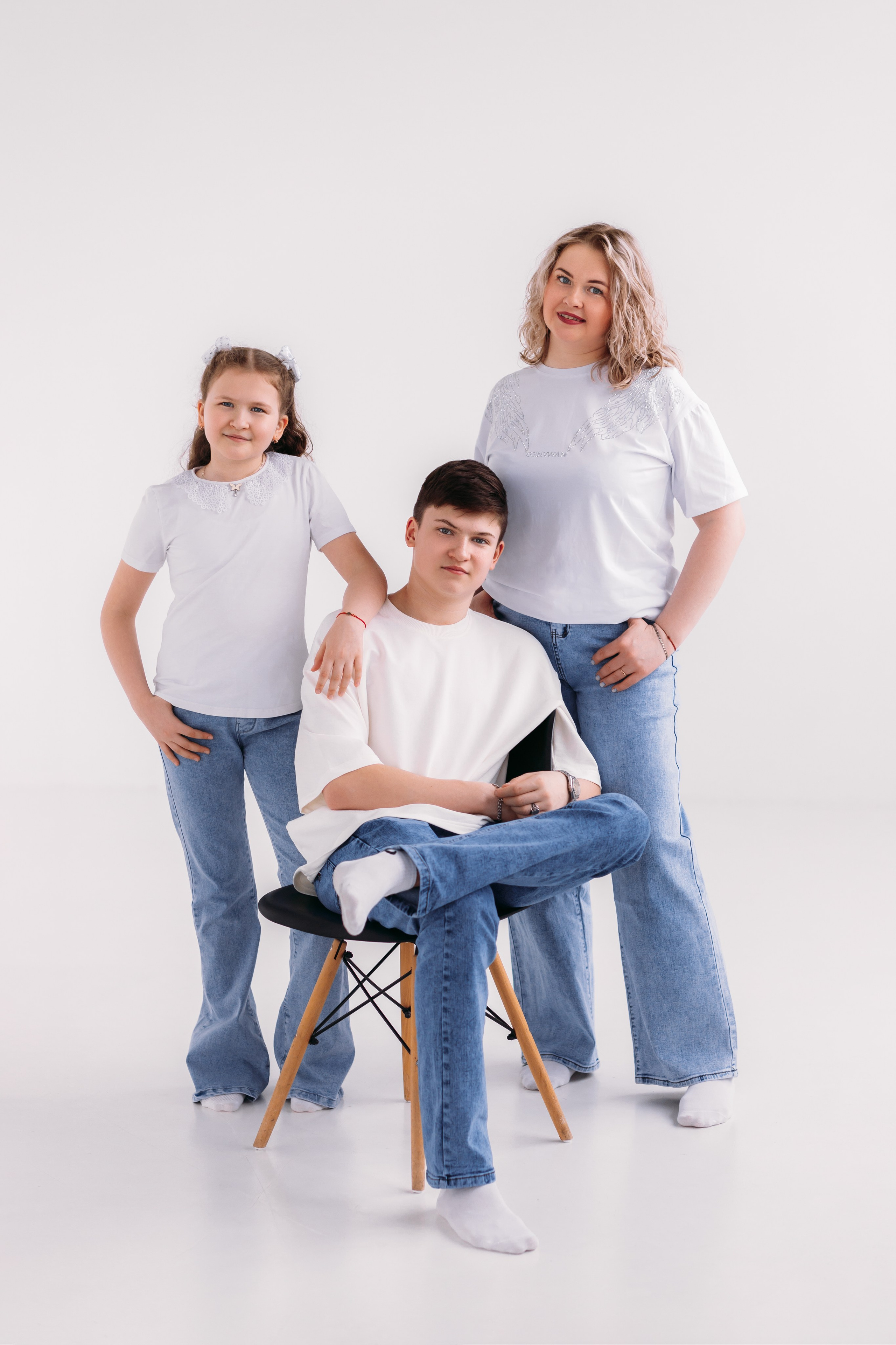 Юля Сережа и Вика. Семейный и детский фотограф в Мурманске Карина Березина