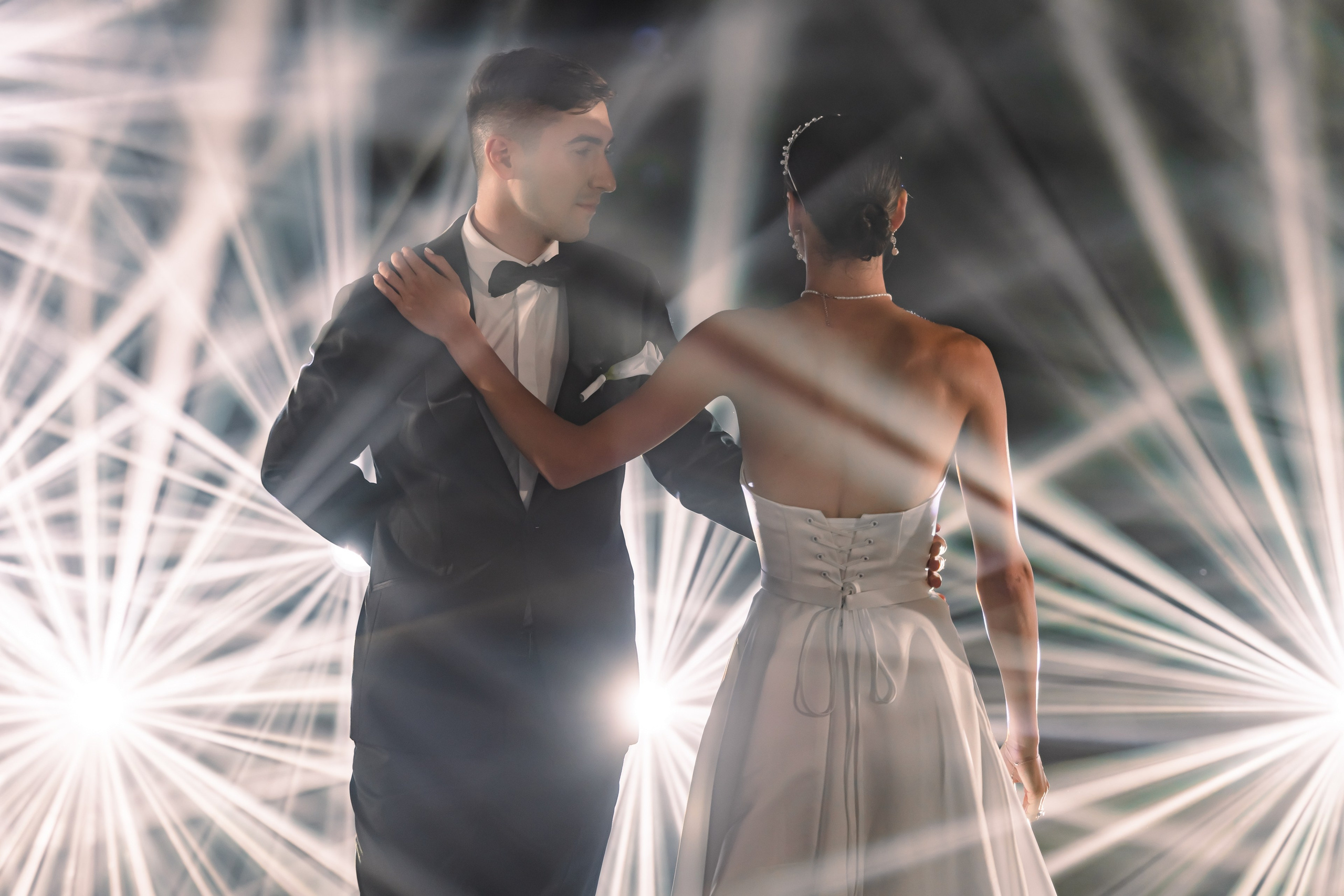 Свадебный фотограф в Сочи. Фотограф Сочи Адлер Сириус Красная поляна Олеся Минив