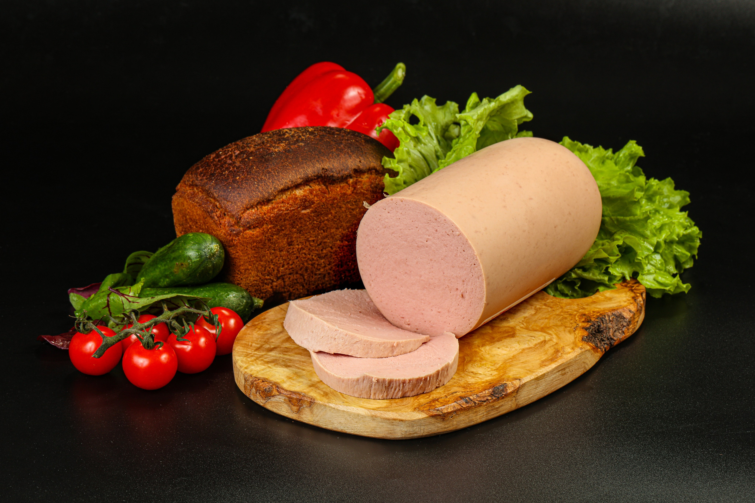 Колбасы и мясная продукция. Фуд-фотограф Андрей Старостин — съемка еды в Москве. 9000 руб. в час