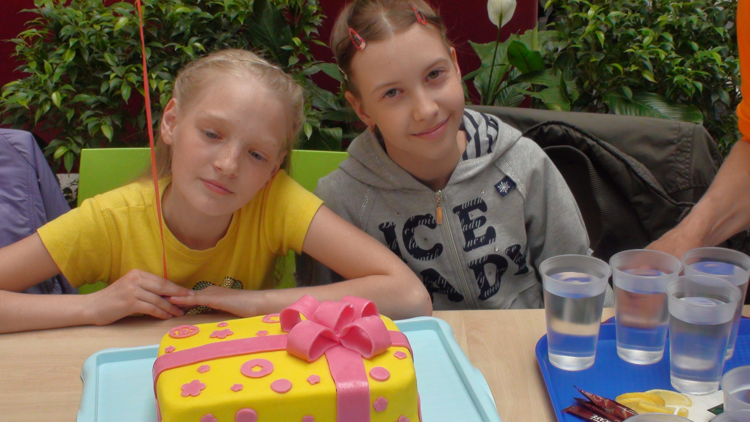 Оля ДР 12 лет Боулинг 27.05.2012. Семейный, Свадебный фотограф СПБ Питер— Романова Екатерина