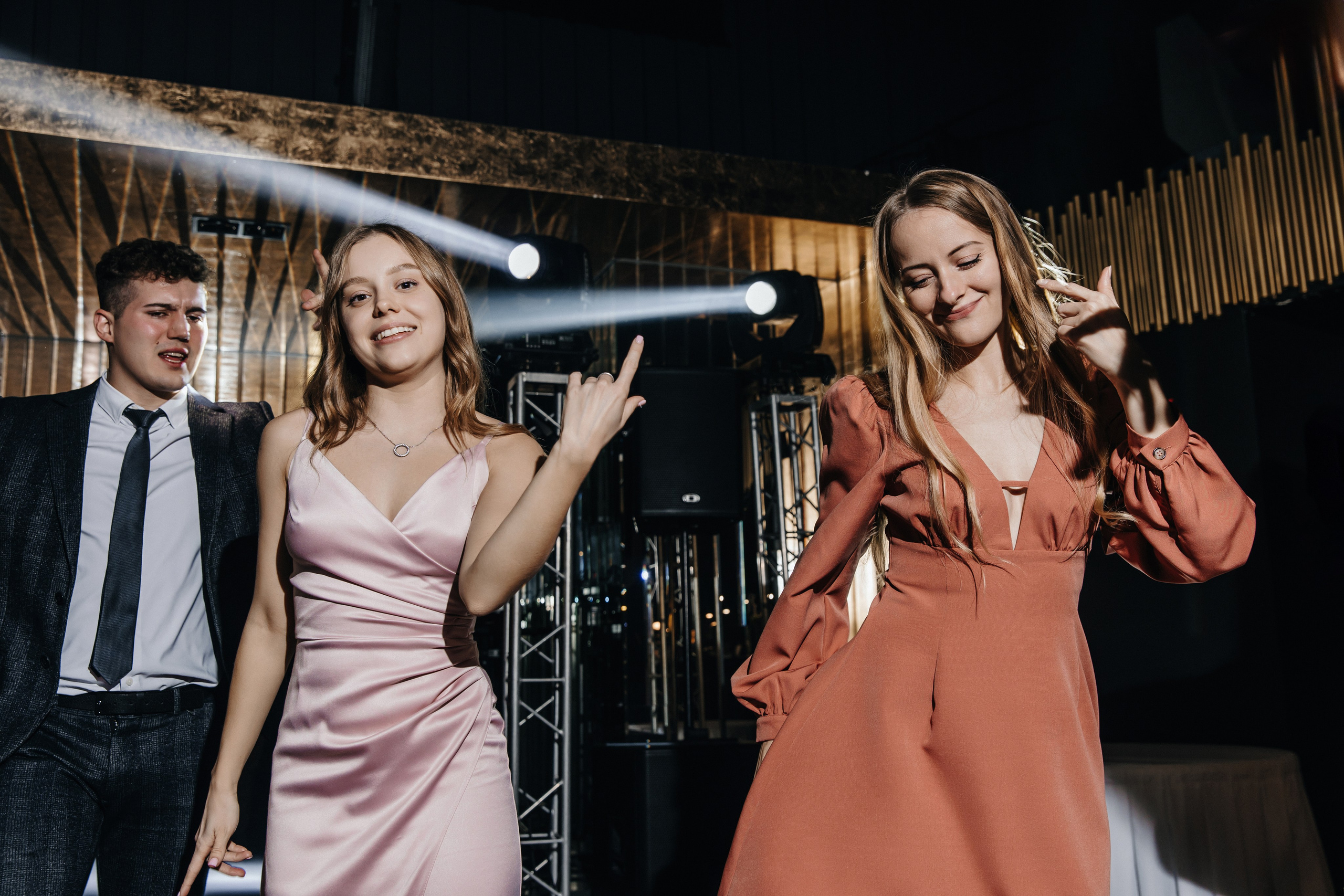 Саша и Миша. Свадебный фотограф и видеограф Когай Дмитрий и Юлия