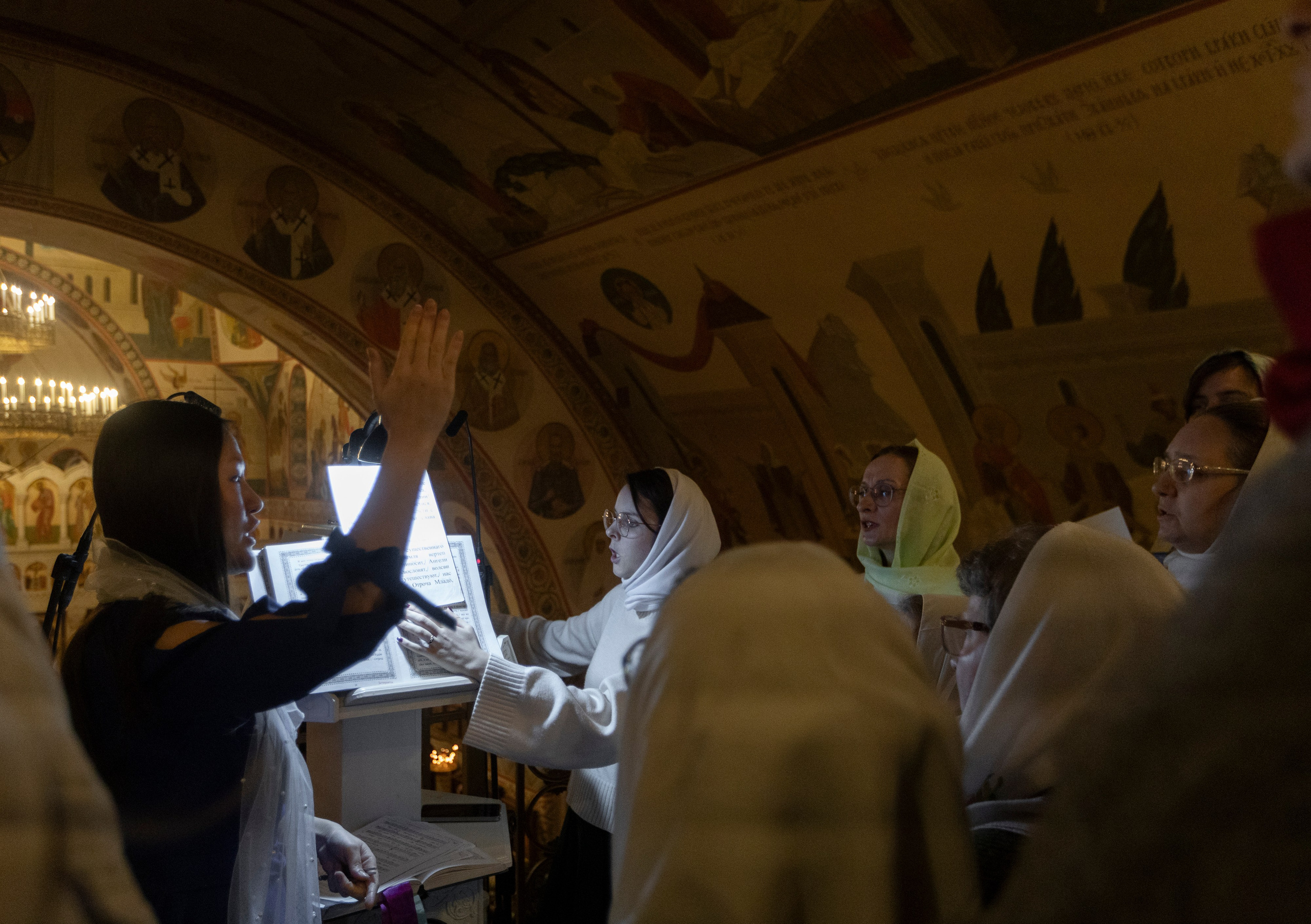 Рождество в храме Св. Вмч. Димитрия Солунского. Интерьерный фотограф в Москве Роман Потапов