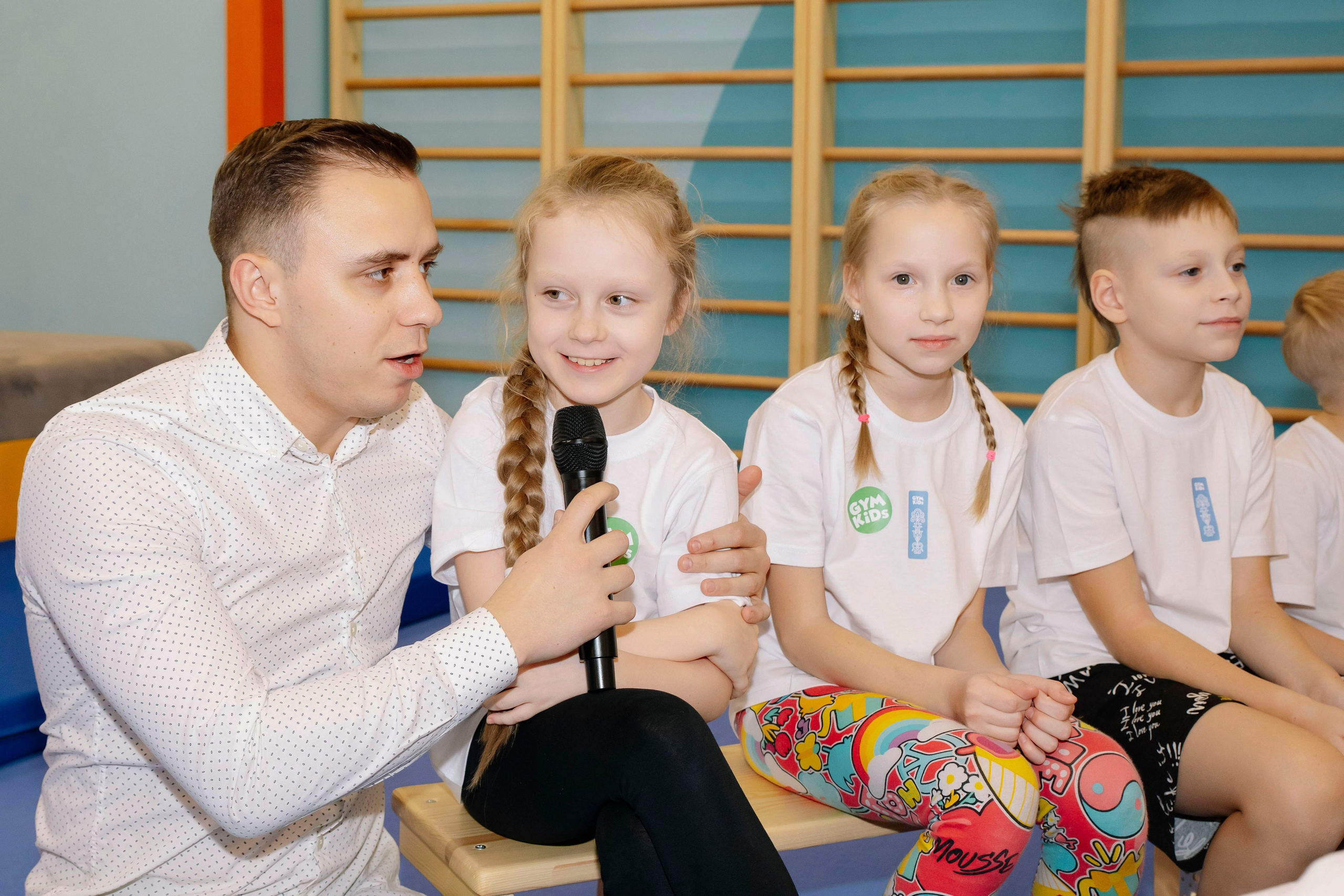 Соревнования по гимнастике в Gymkids Чертаново. Профессиональный фотограф в Москве | Заказать фотосессию и съемку