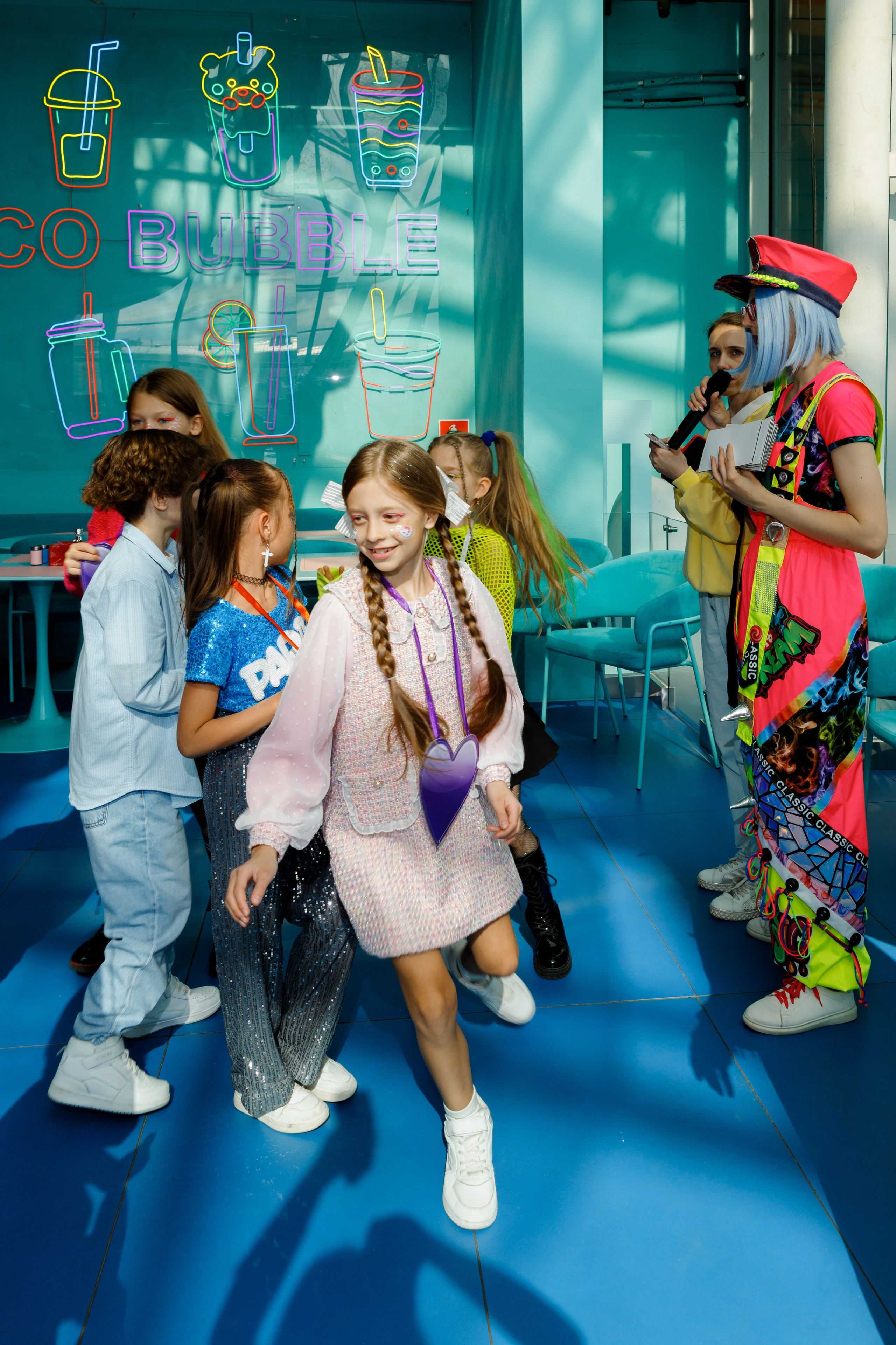 Вечеринка в К Поп кафе. Фотограф Александра Сыщенко