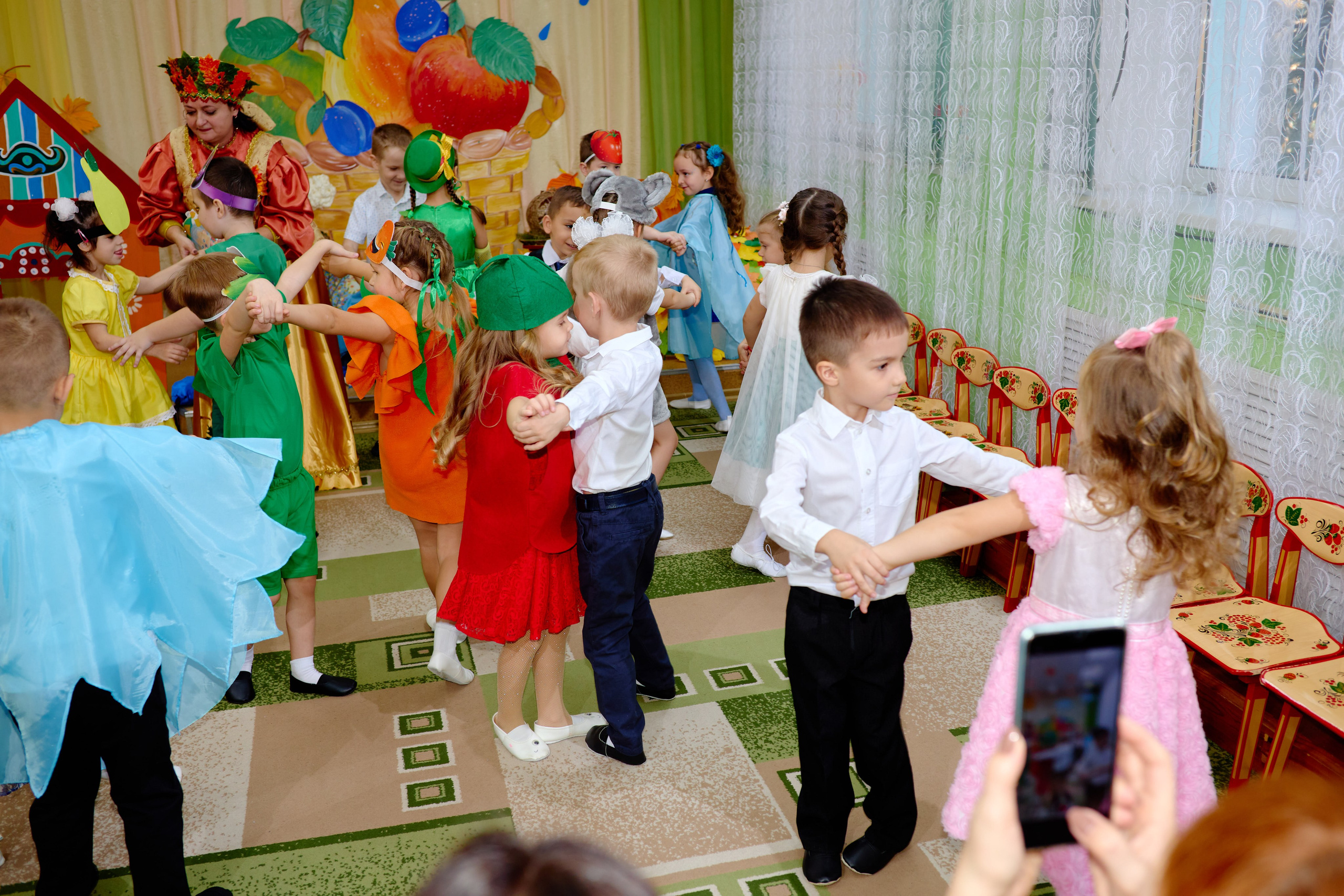 Осенние сьемки в детском саду таганрог. Фотограф Выпускные альбомы Таганрог Сергей Коробченко