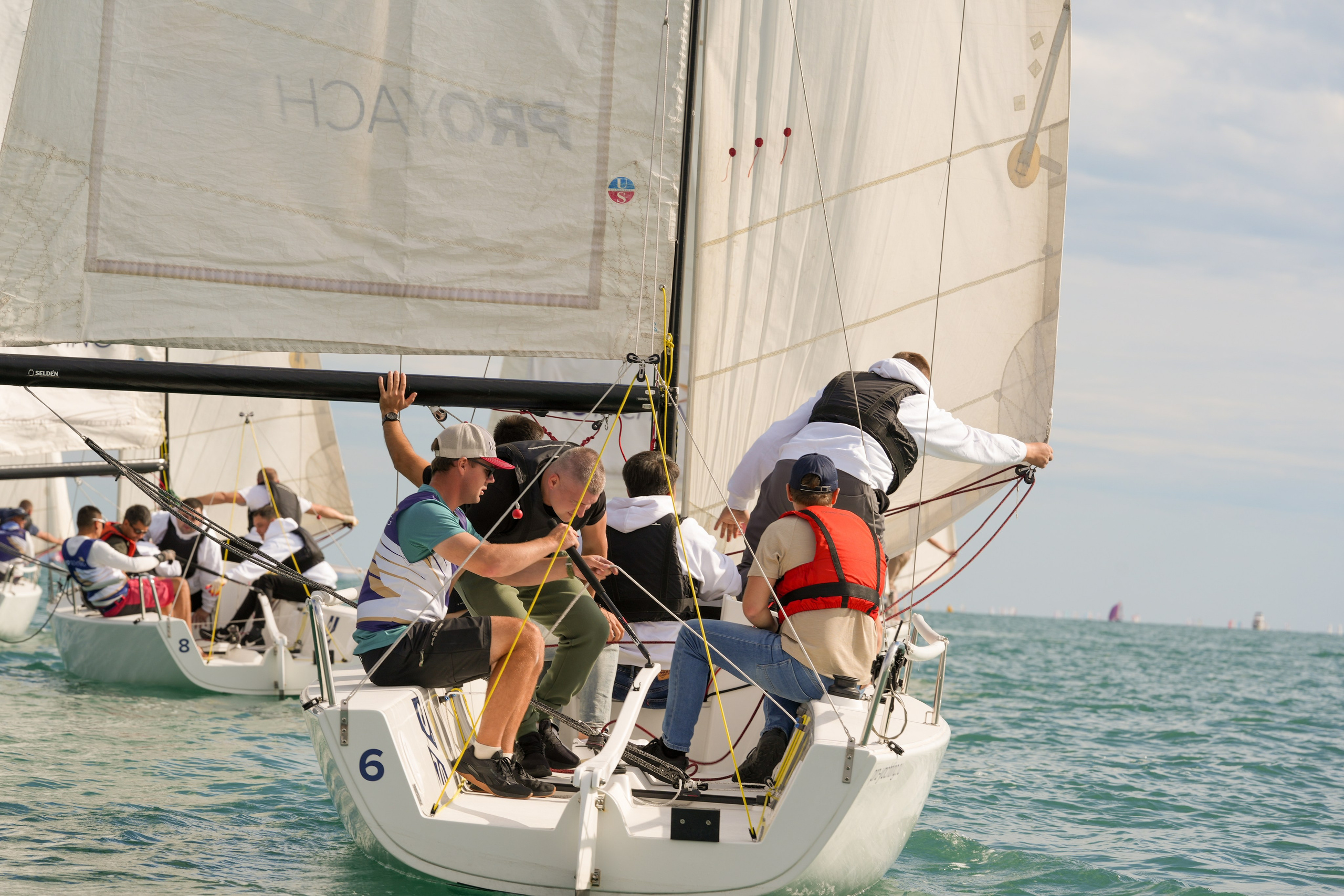 Яхтенная регата для компании Агрегатка. Репортажный фотограф в Красной Поляне и Сочи Павлюченко Екатерина