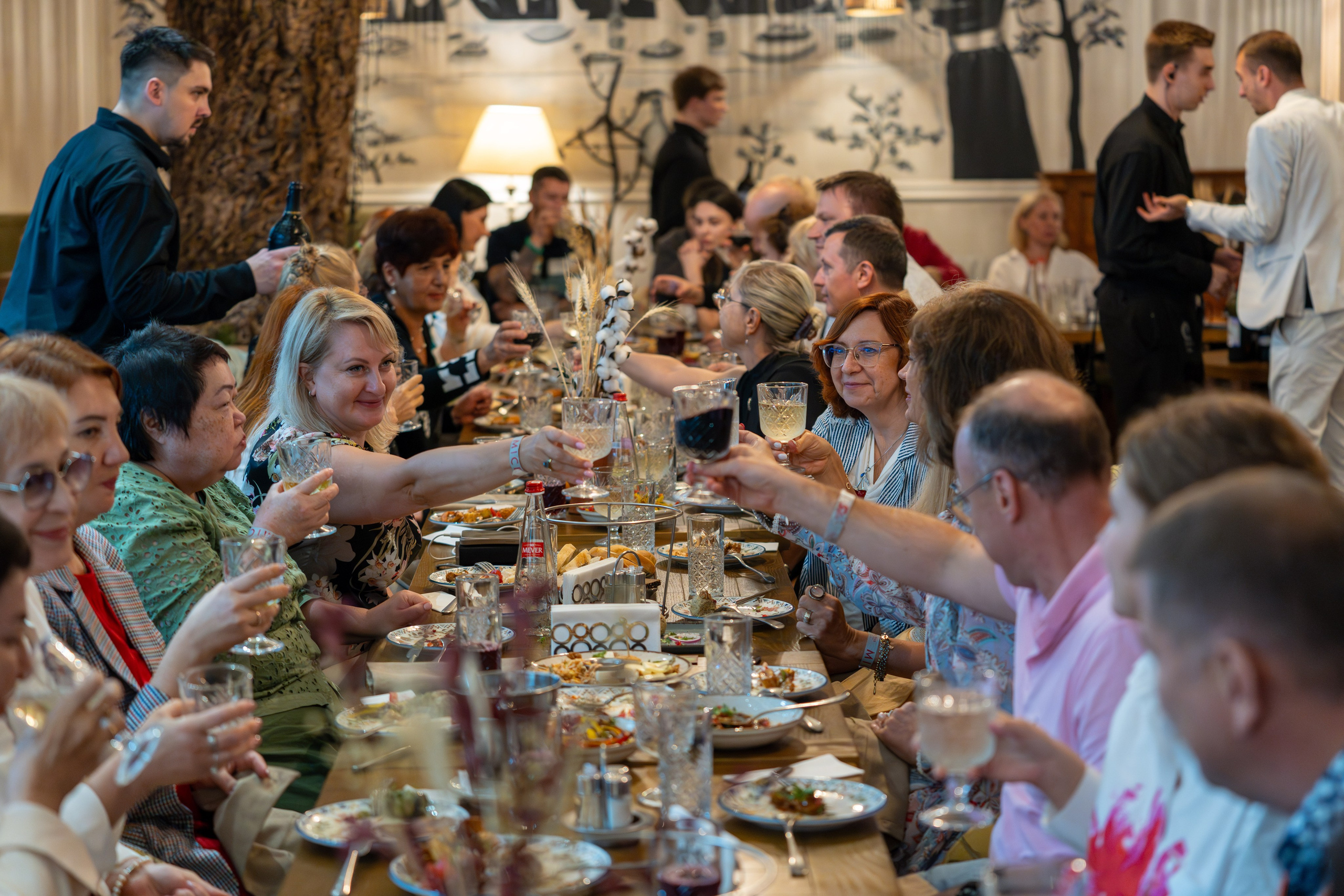 MICE мероприятие для компании Р-фарм. Репортажный фотограф в Красной Поляне и Сочи Павлюченко Екатерина