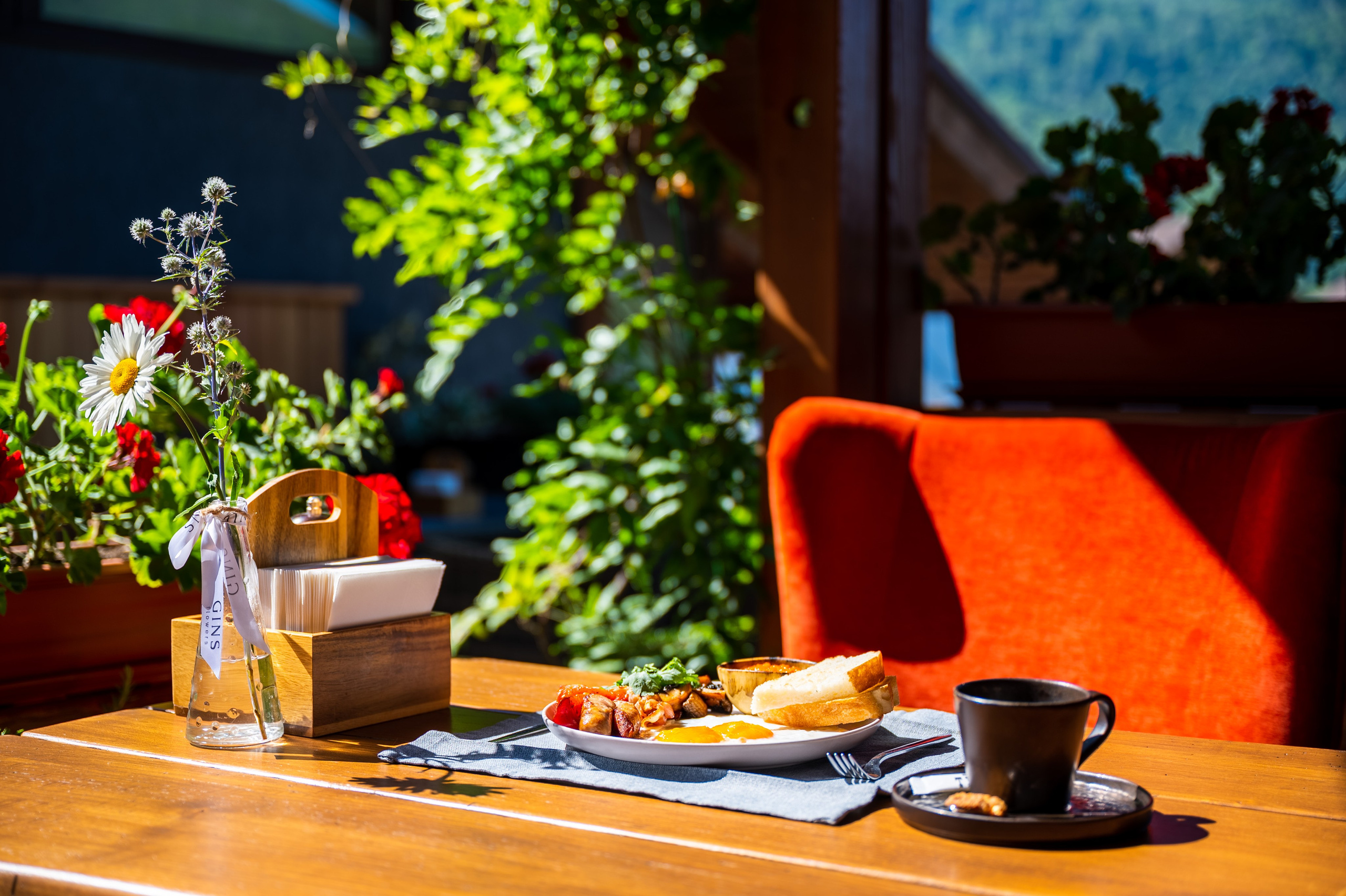 Ресторан «Трикони» в Красной Поляне. Репортажный фотограф в Красной Поляне и Сочи Павлюченко Екатерина