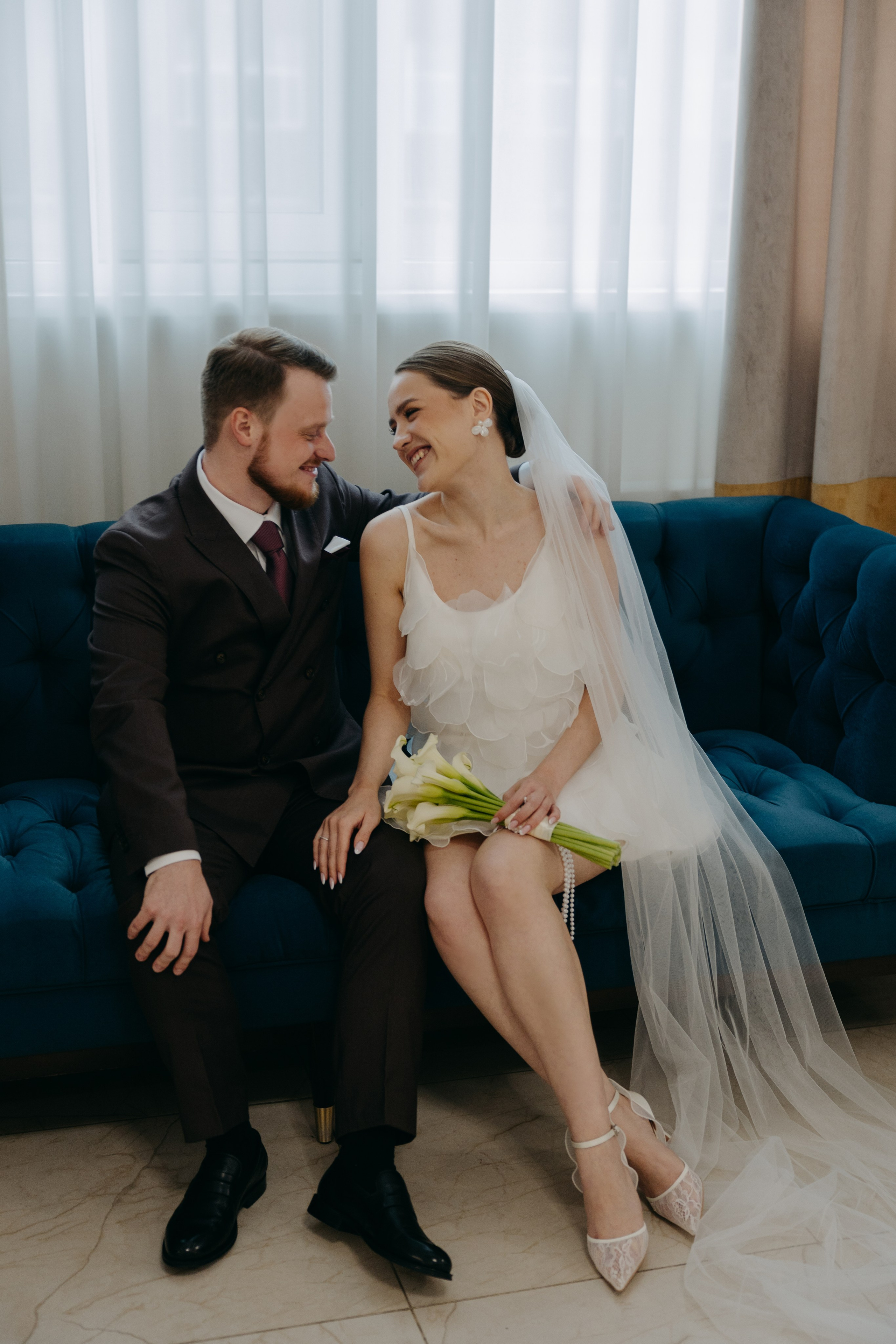 Ирина и Алексей | прогулка Котельническая наб. Свадебный фотограф Москва Анастасия Храмова