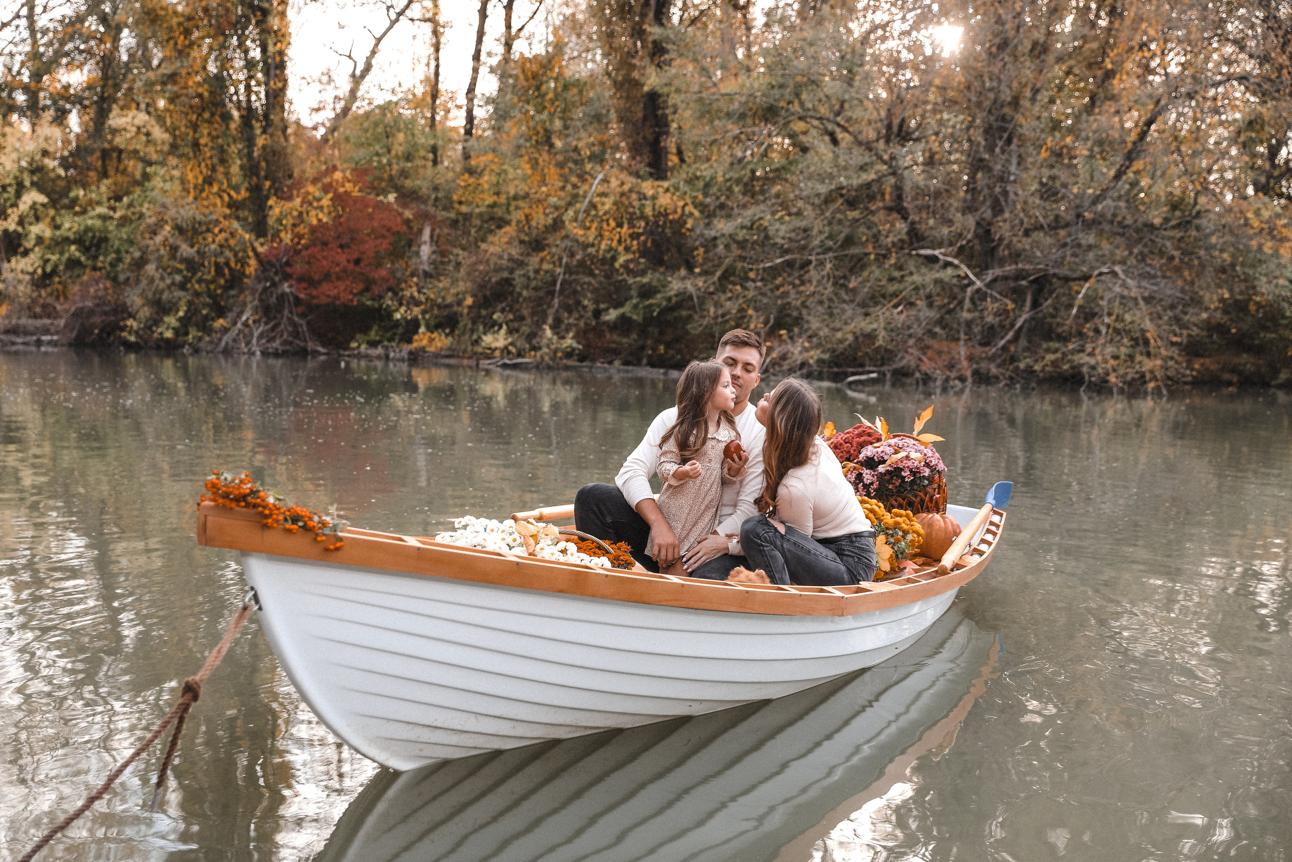 ПРОЕКТ «ЦВЕТОЧНАЯ ЛОДКА». Photographer Viktoriya Markushina «My world throug»