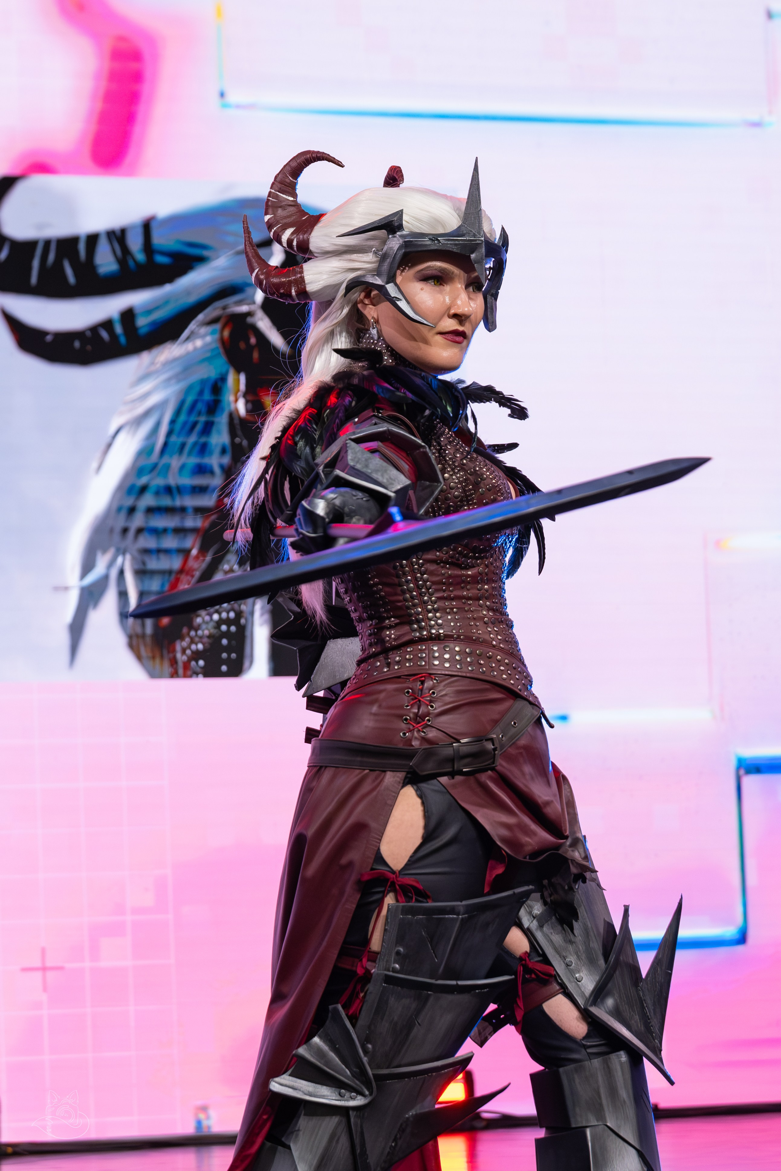 Сцена РЭД ЭКСПО 2024. Косплей фотограф