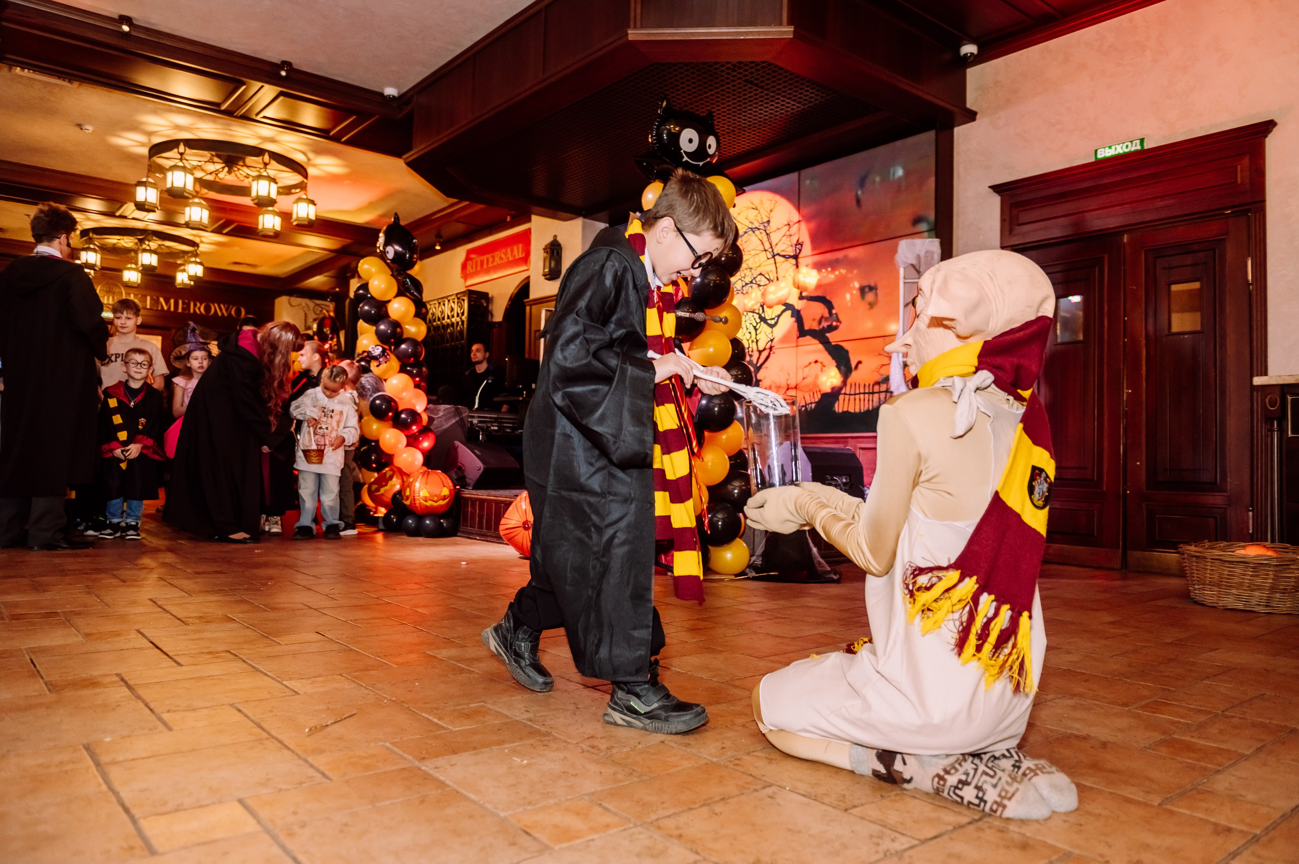Хэллоуинские Приключения в Хофброй от ДетиСказка42. Детский фотограф, семейный фотограф и репортажи в Кемерово
