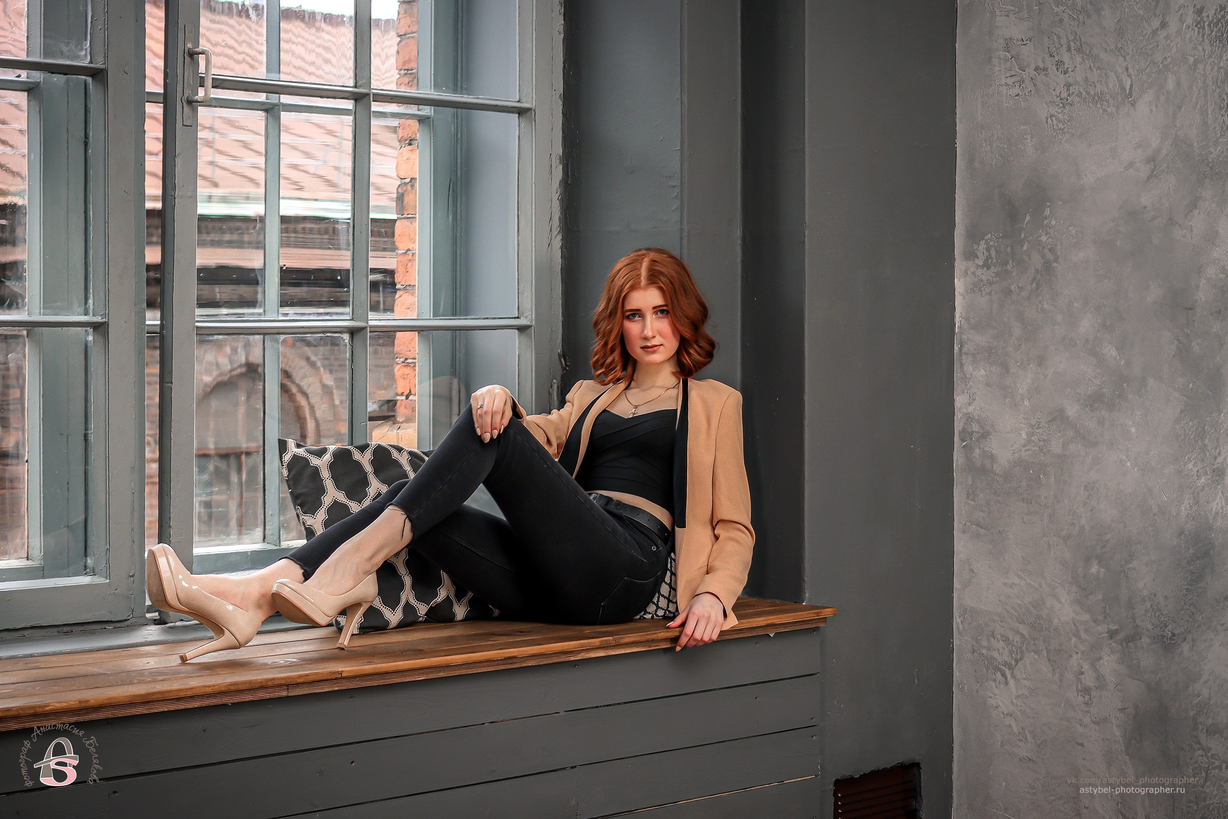 Фотосессия Марины в фотостудии «Юпитер» СПб, зал Лофт. Фотограф Анастасия Белякова в Санкт-Петербурге и Гатчине