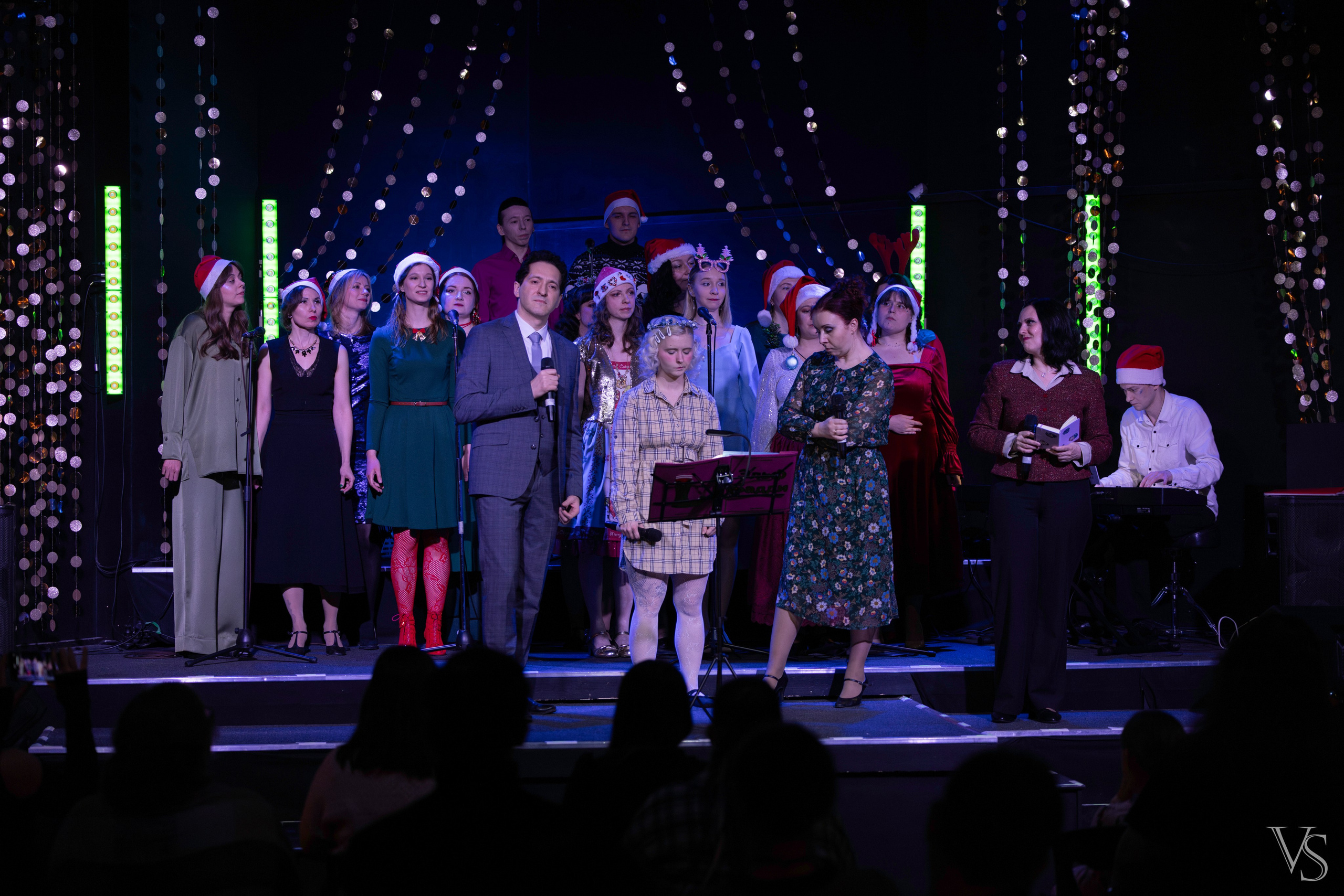 Мюзикл Elf и новогодний концерт Fellowship. Фотограф Виктор Степанов