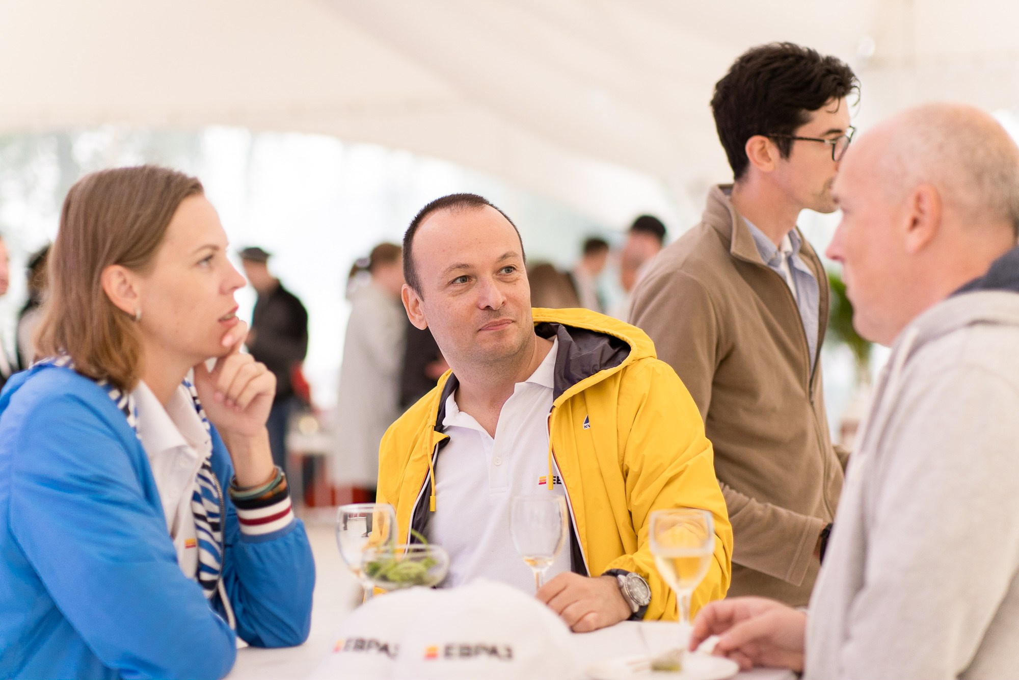 Корпоративная парусная регата Evraz. Репортажный фотограф Денис Тихомиров. Москва