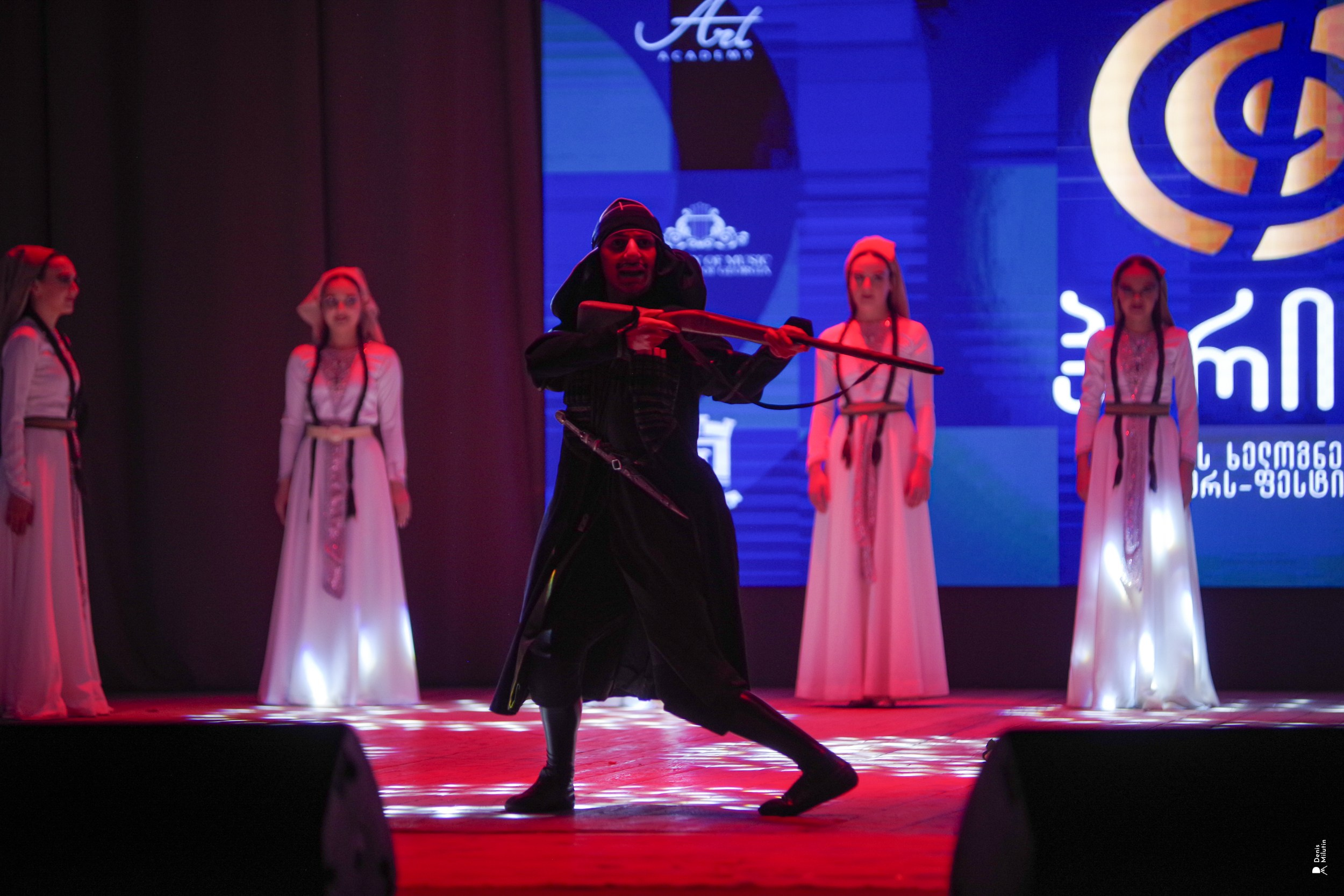 Танцы в Хоби. Портретный фотограф Денис Милютин