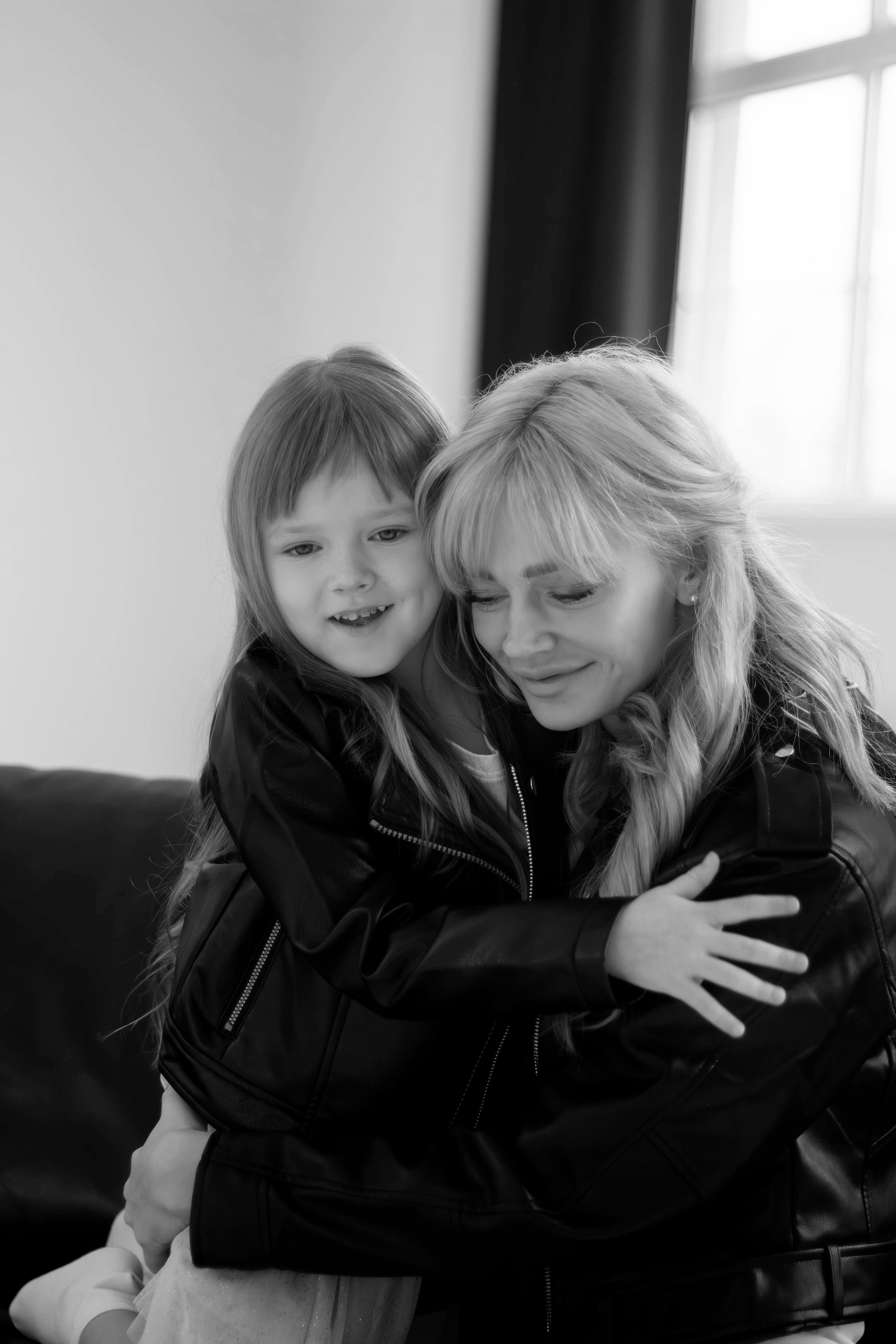 EVIJA&MILANA. Бережно сохраняю ваши чувства и истории на своих фотографиях