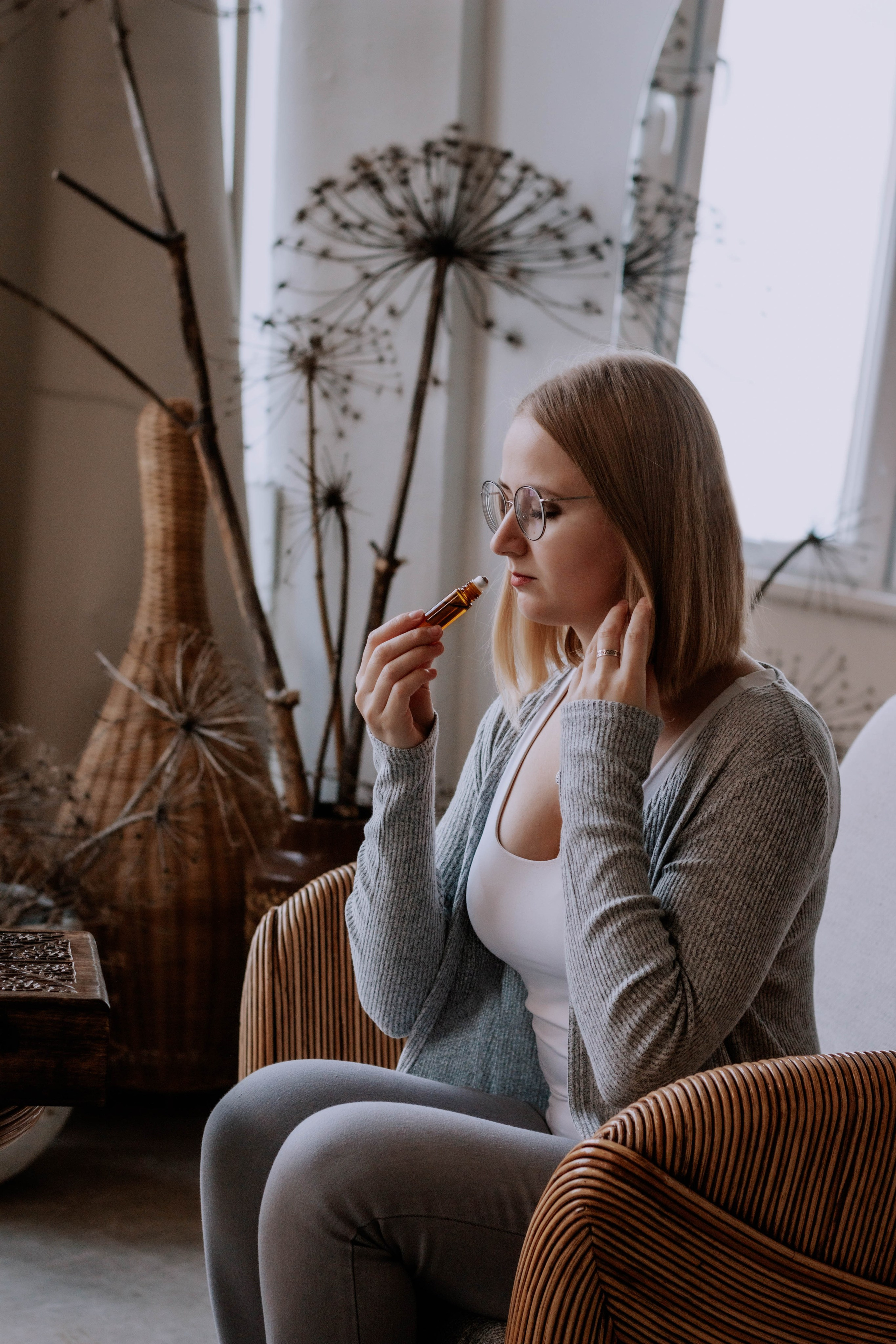 Алиса — Ароматерапевт. Бережно сохраняю ваши чувства и истории на своих фотографиях