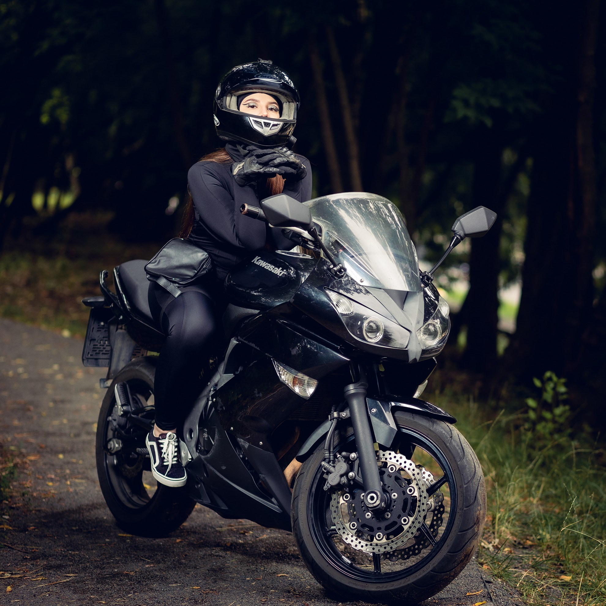 Портрет с мото. Свадебный и репортажный фотограф в Москве и Московской области