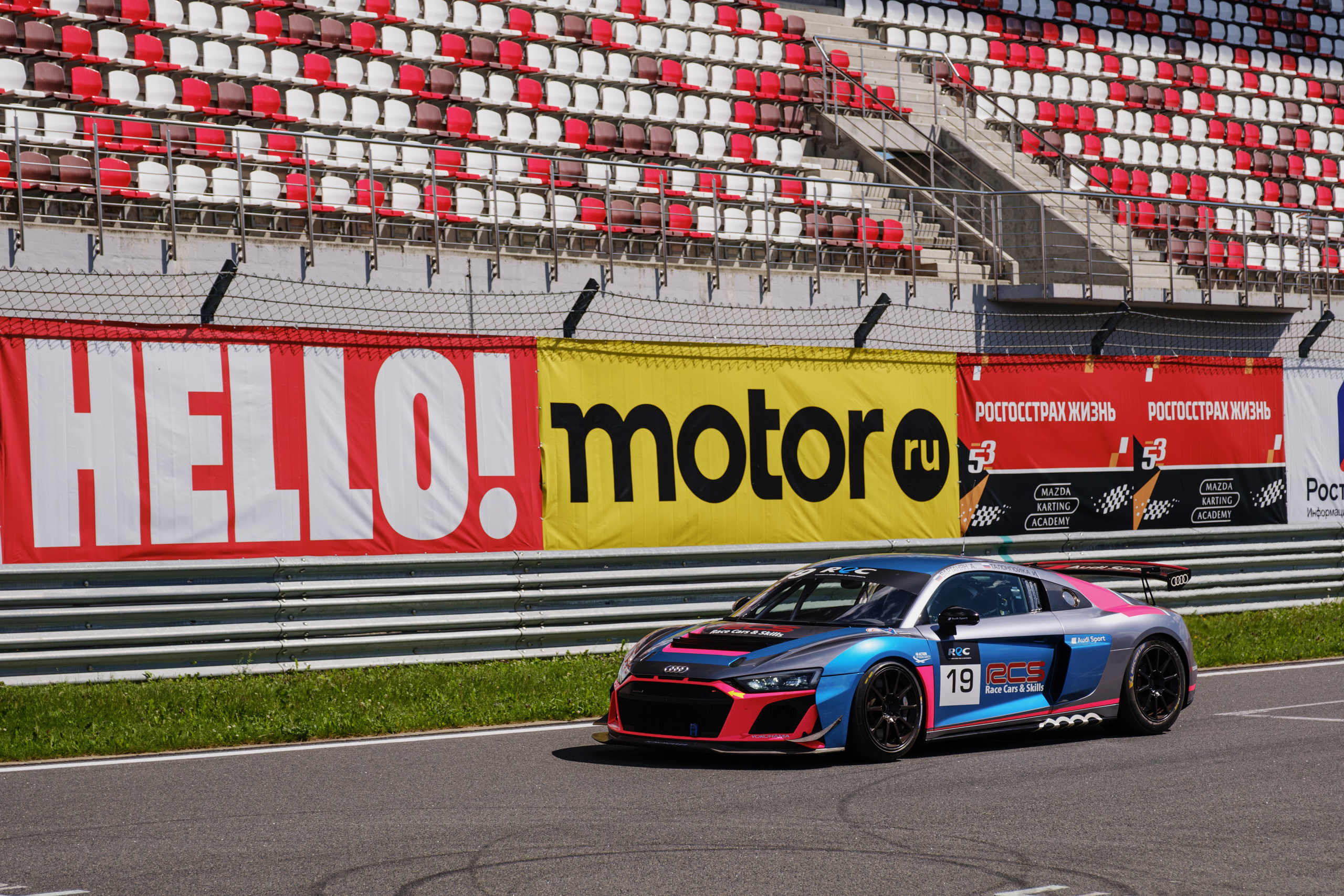 Российская серия гонок на выносливость. Авто и мотоспорт — фотограф Антон Медведев iCoguar