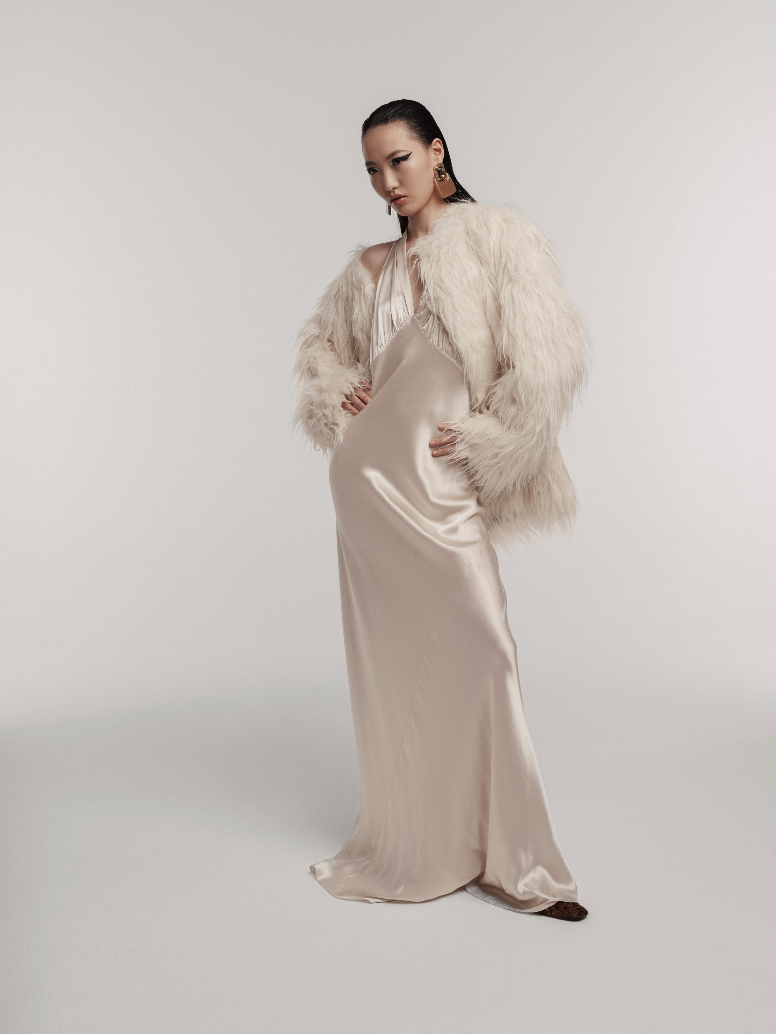 For L’Officiel Singapore. Retoucher Sveta Nestyuk