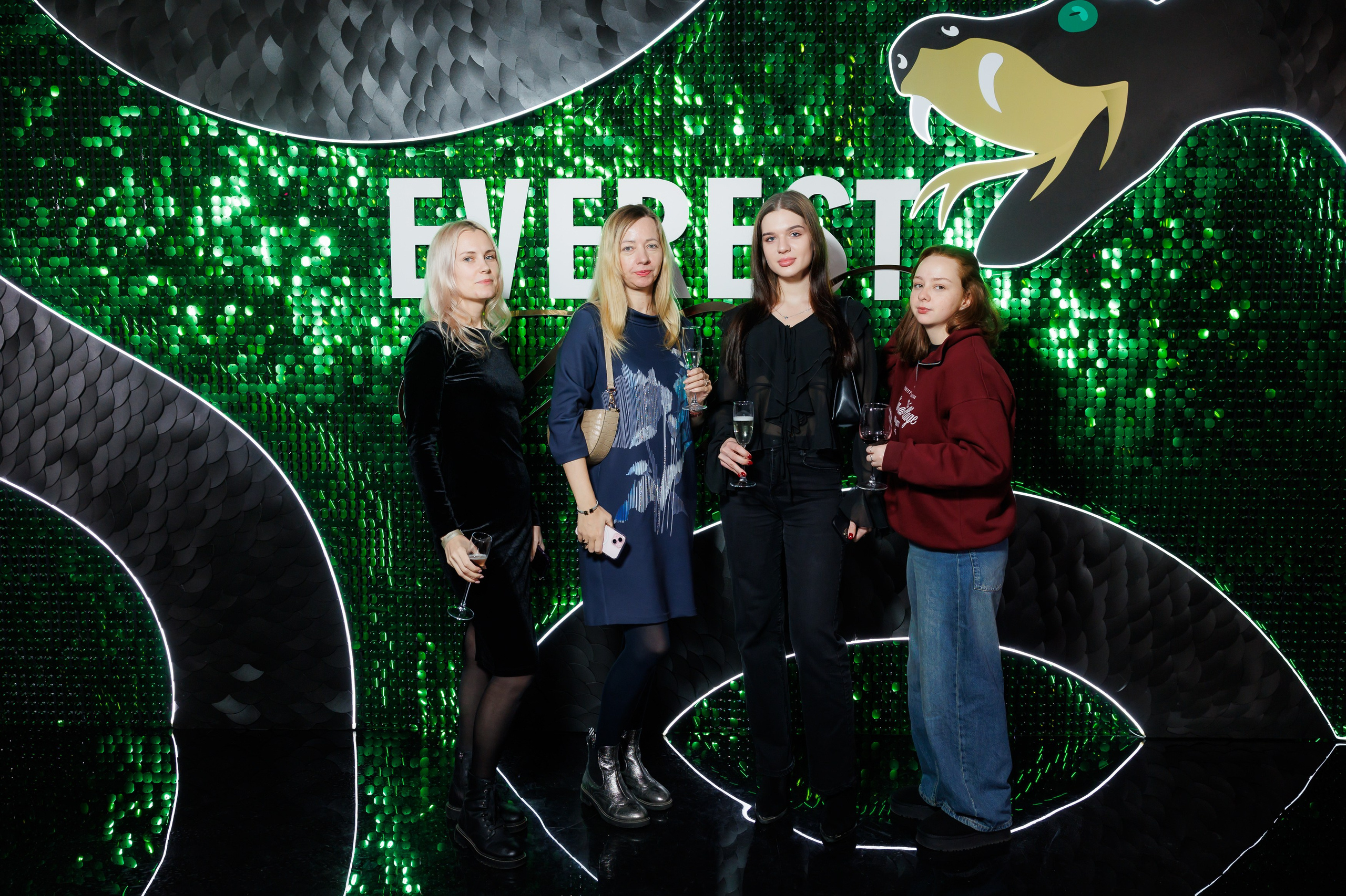 EVEREST VIBE NY «ТОЛЬКО ТС-С-С» 10.12.2024. EVEREST PHOTO REPORT