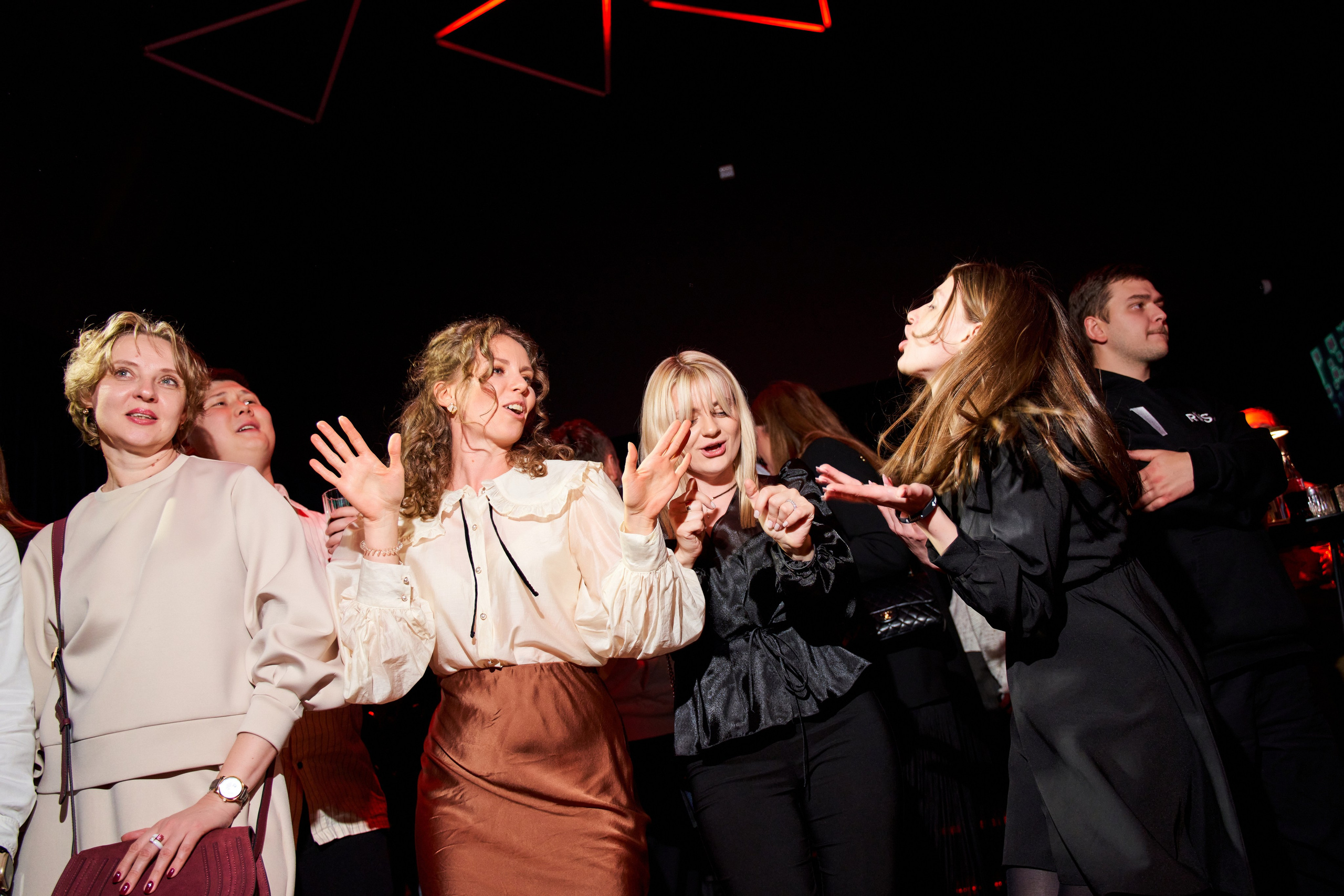 Презентация WINK 20.11.2024. EVEREST PHOTO REPORT