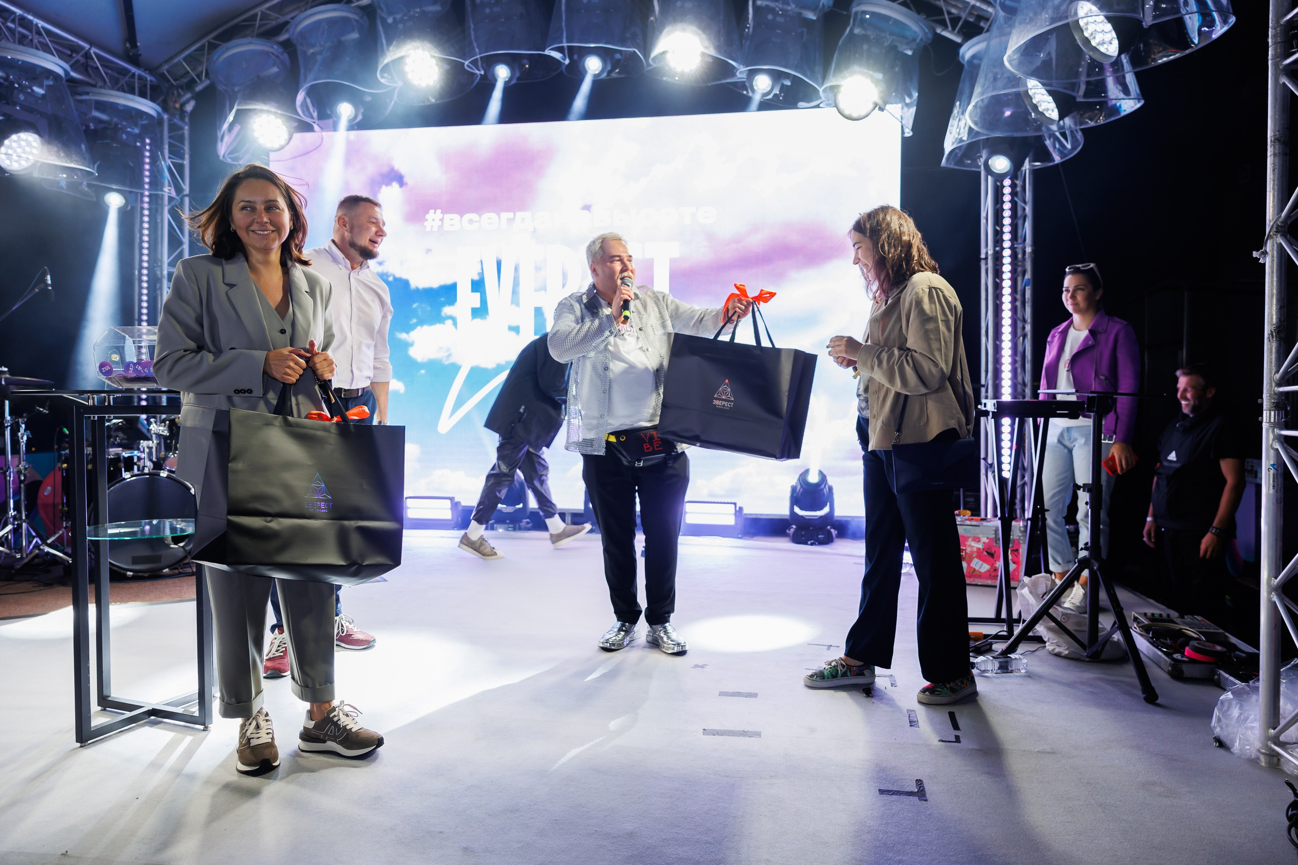 ЭВЕРЕСТ ВАЙБ ретрофутуризм 15.08.2024. EVEREST PHOTO REPORT