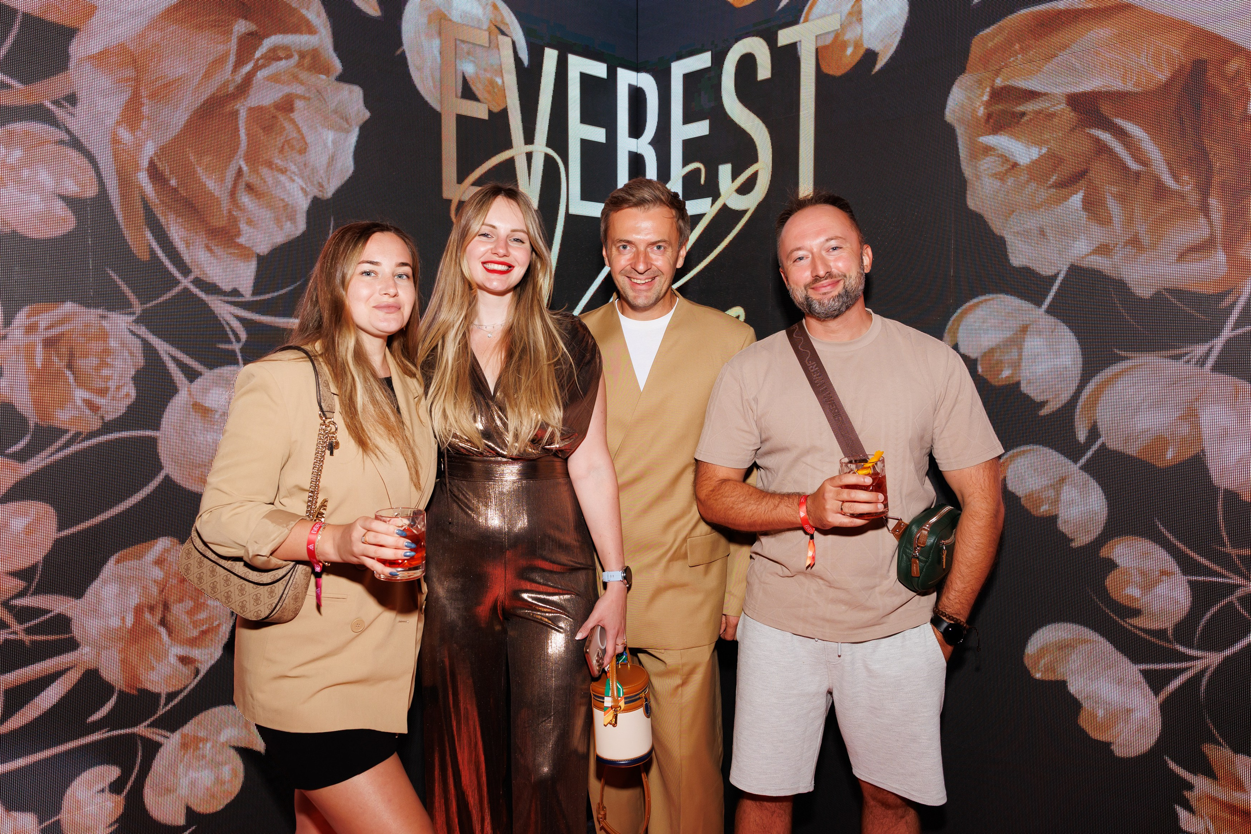 EVEREST VIBE ZOLOTO 13.08.2025. EVEREST PHOTO REPORT