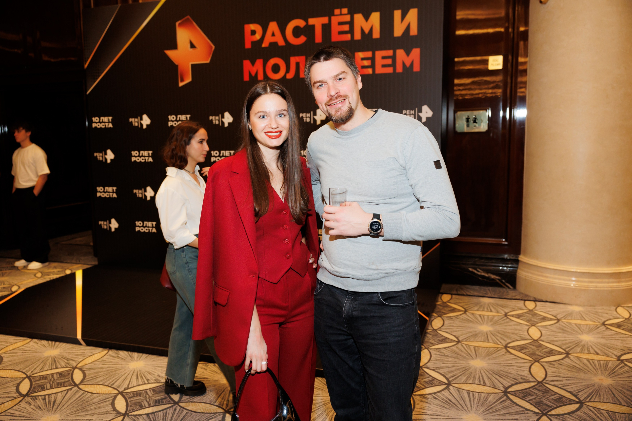 РЕН РАСТЕМ И МОЛОДЕЕМ 20.11.2024. EVEREST PHOTO REPORT