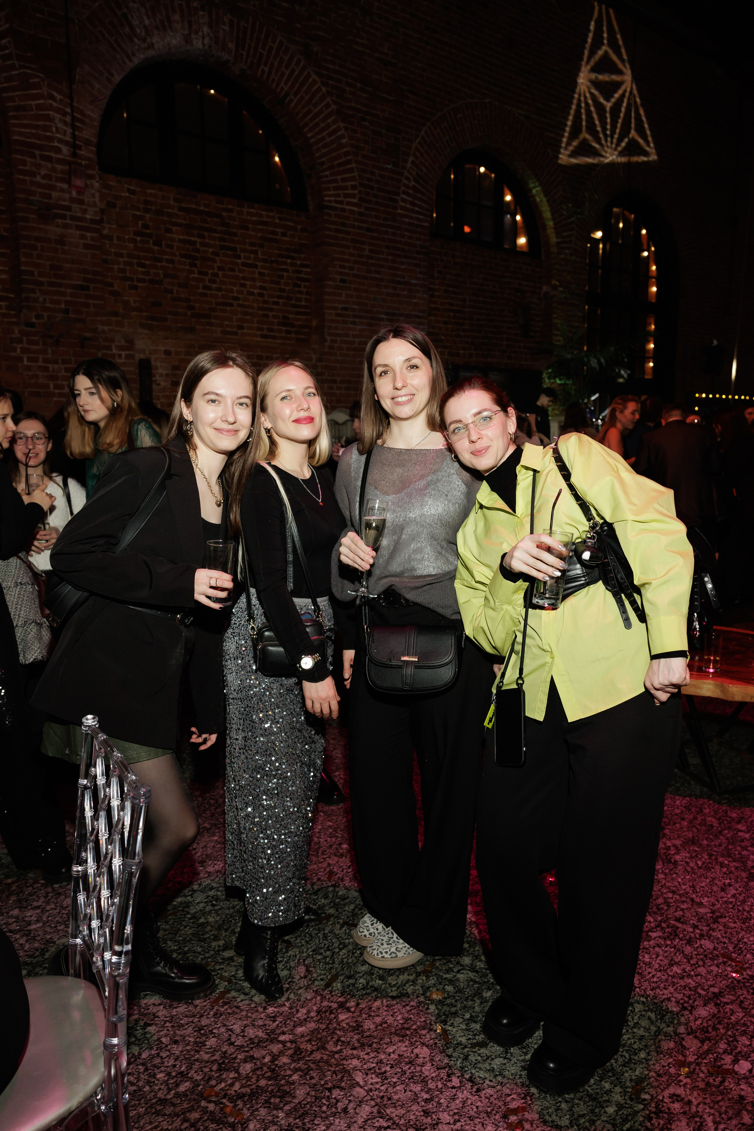 EVEREST VIBE NY «ТОЛЬКО ТС-С-С» 10.12.2024. EVEREST PHOTO REPORT
