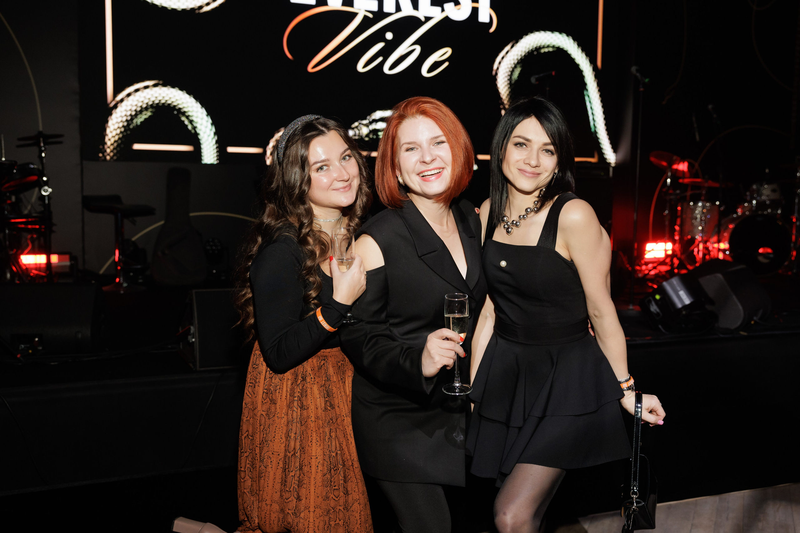EVEREST VIBE NY «ТОЛЬКО ТС-С-С» 10.12.2024. EVEREST PHOTO REPORT