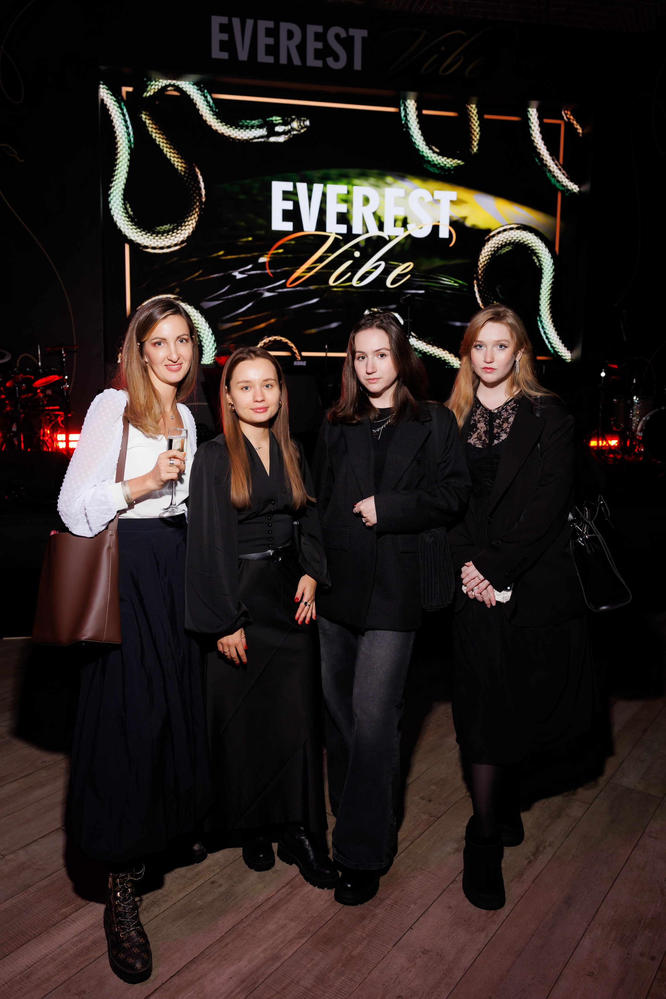 EVEREST VIBE NY «ТОЛЬКО ТС-С-С» 10.12.2024. EVEREST PHOTO REPORT