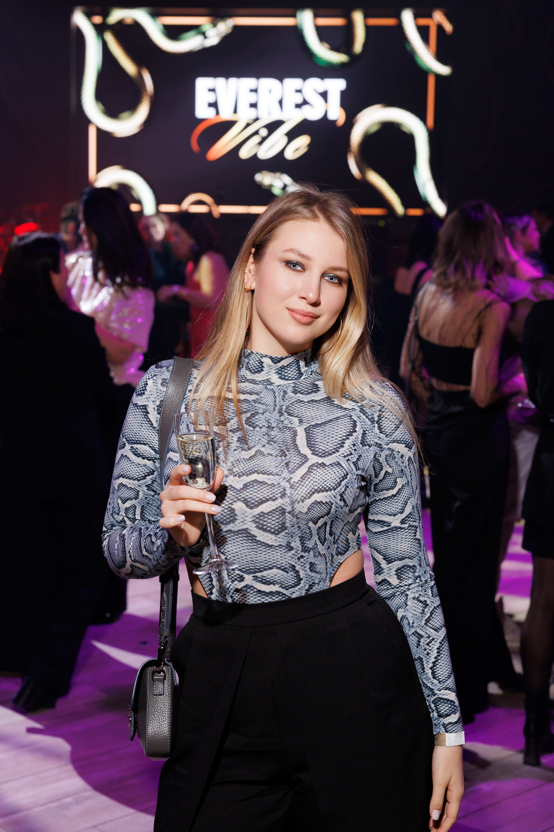 EVEREST VIBE NY «ТОЛЬКО ТС-С-С» 10.12.2024. EVEREST PHOTO REPORT