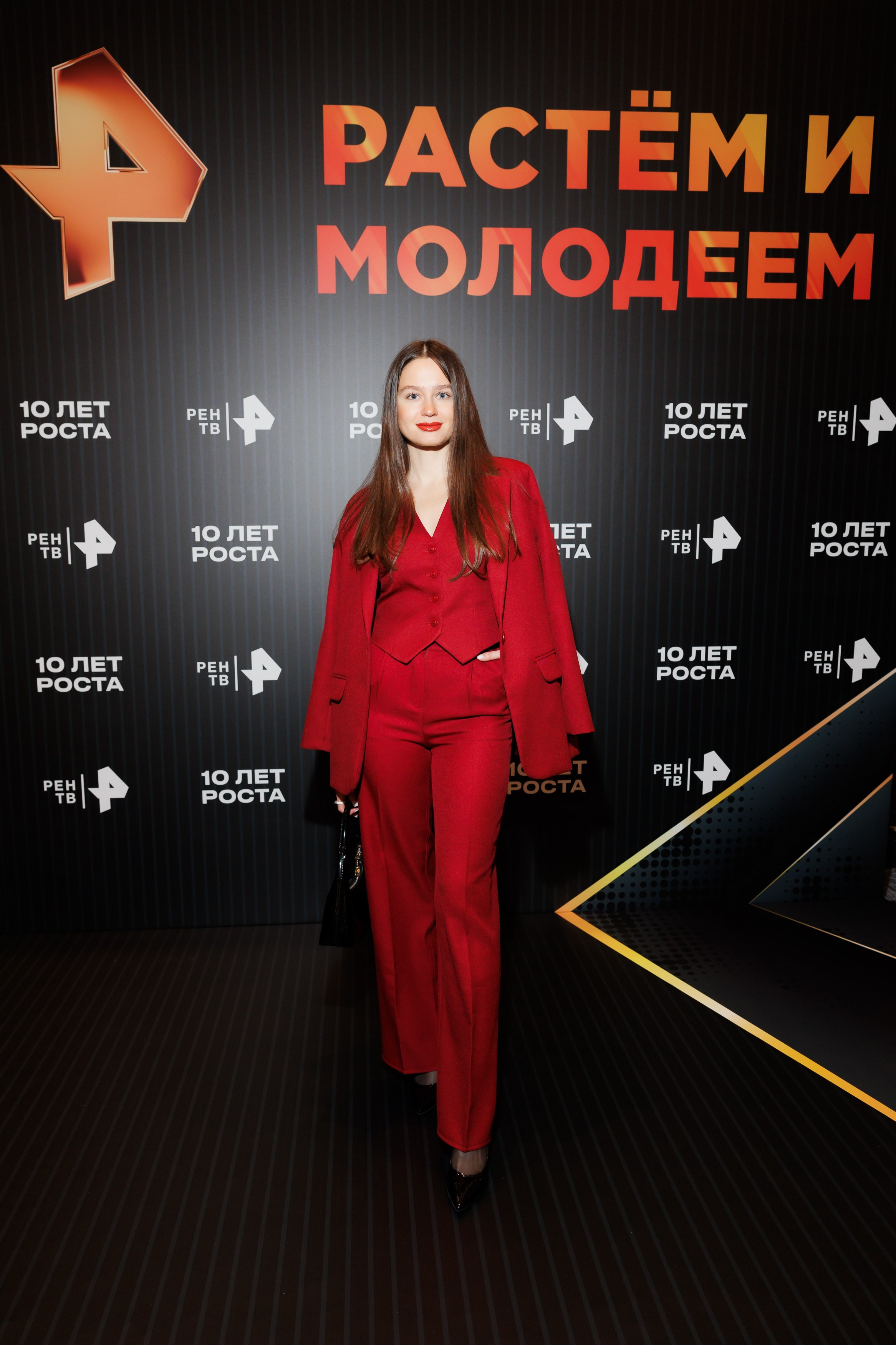 РЕН РАСТЕМ И МОЛОДЕЕМ 20.11.2024. EVEREST PHOTO REPORT