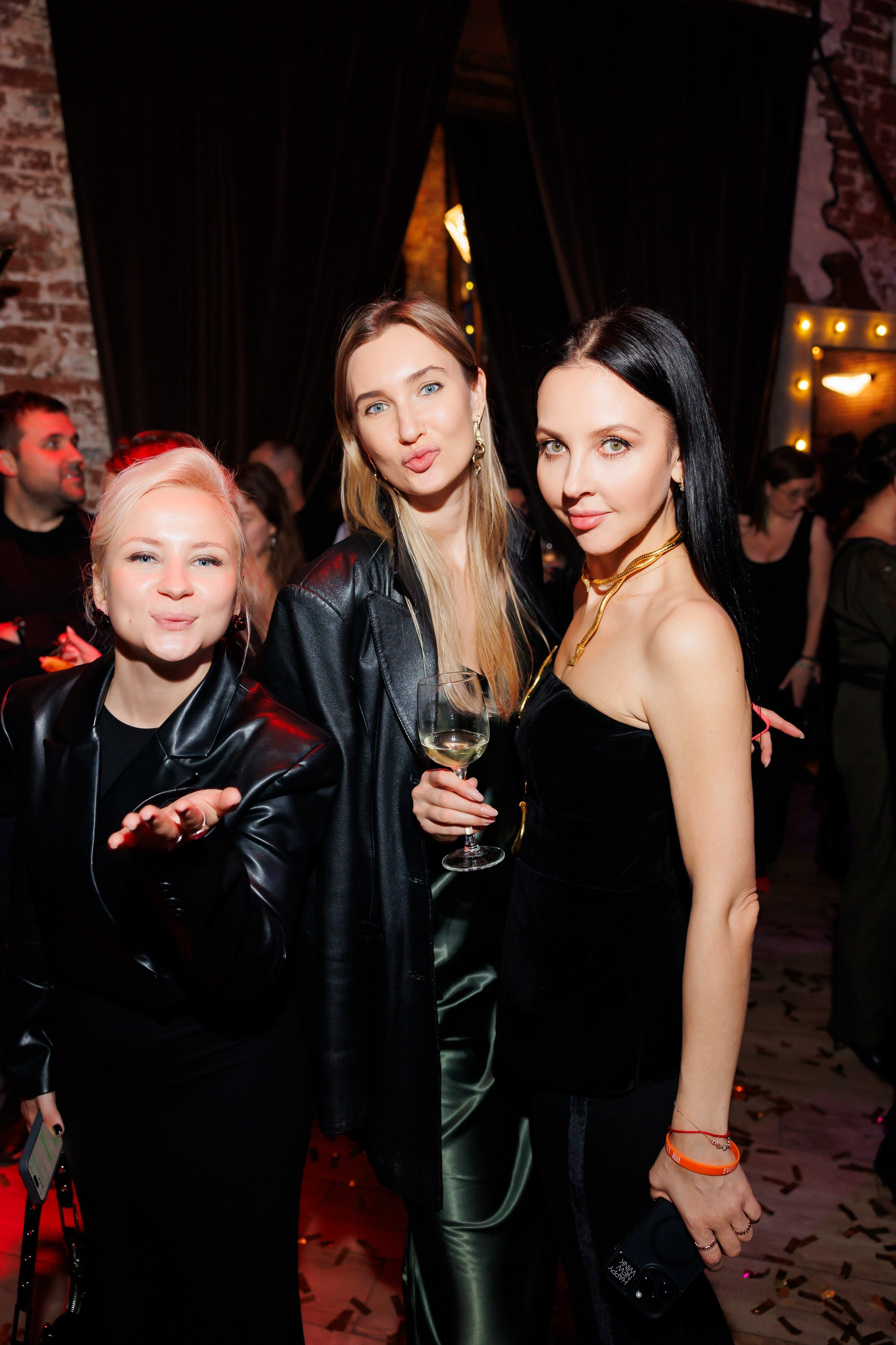 EVEREST VIBE NY «ТОЛЬКО ТС-С-С» 10.12.2024. EVEREST PHOTO REPORT