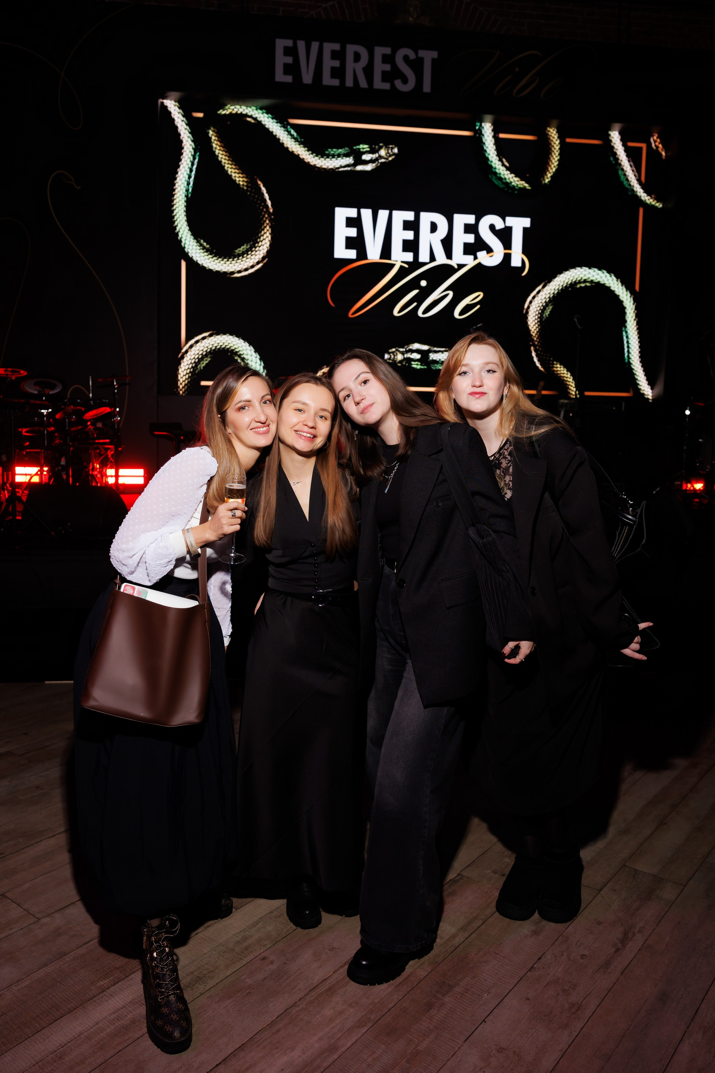 EVEREST VIBE NY «ТОЛЬКО ТС-С-С» 10.12.2024. EVEREST PHOTO REPORT