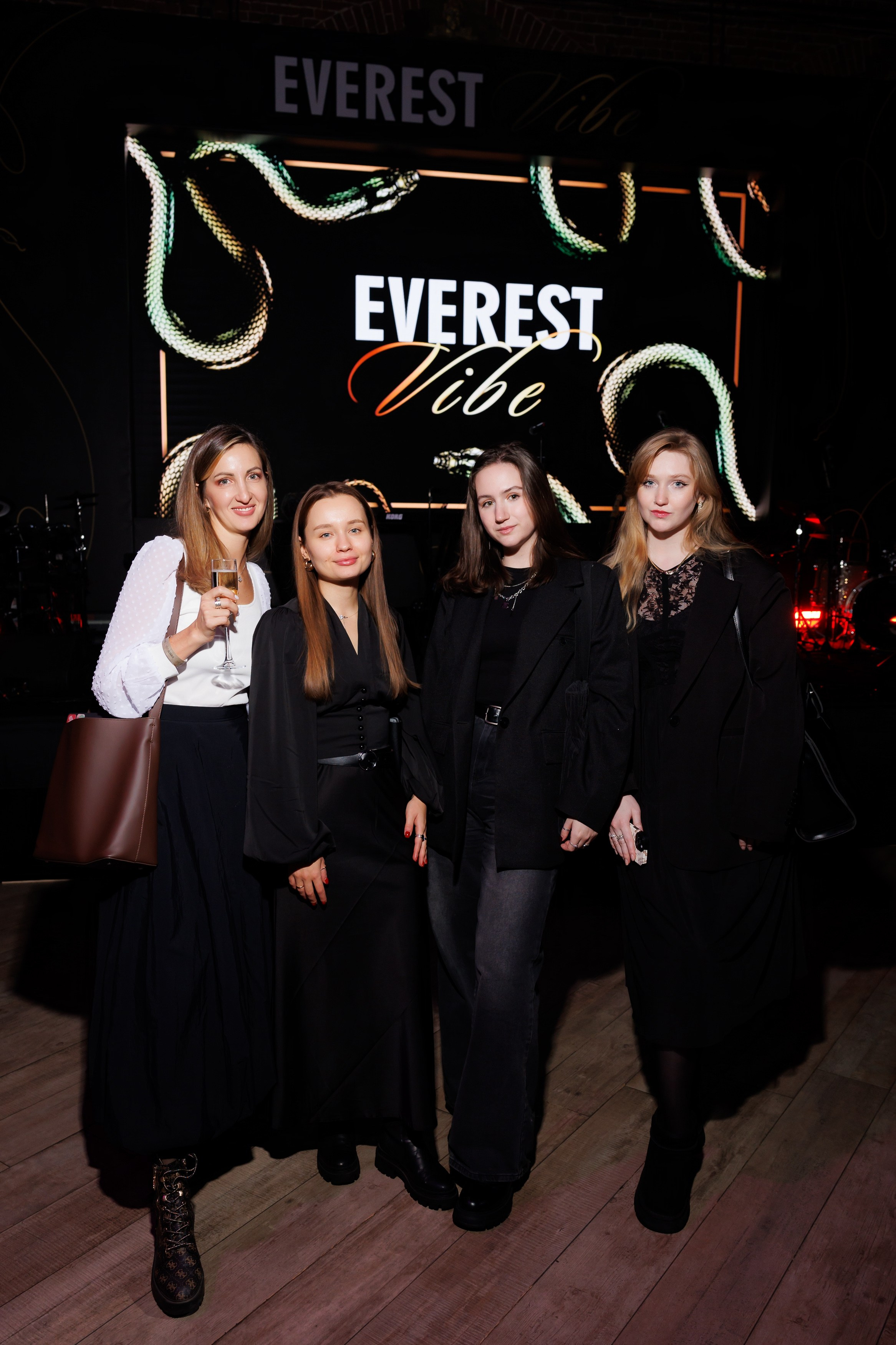 EVEREST VIBE NY «ТОЛЬКО ТС-С-С» 10.12.2024. EVEREST PHOTO REPORT