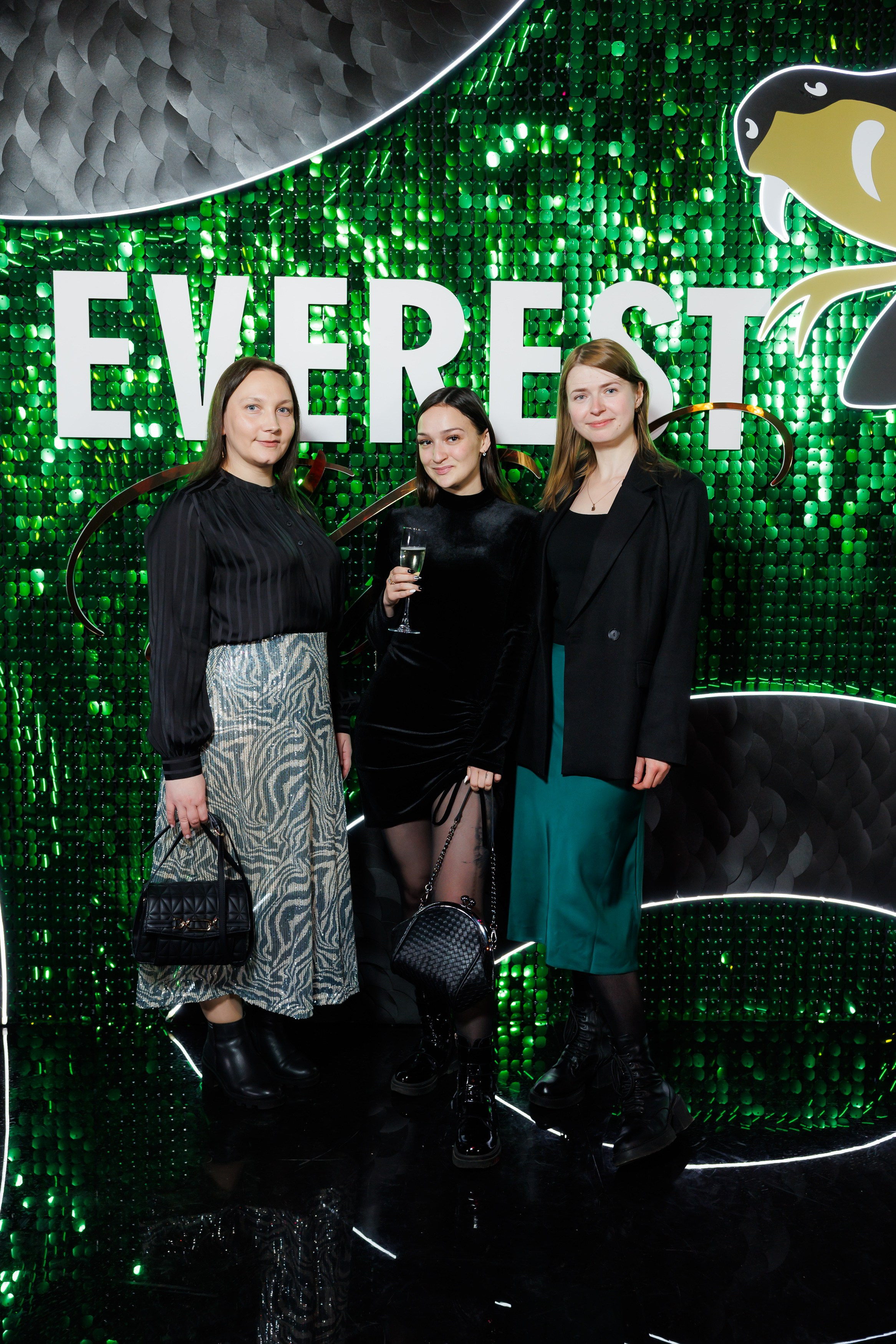 EVEREST VIBE NY «ТОЛЬКО ТС-С-С» 10.12.2024. EVEREST PHOTO REPORT
