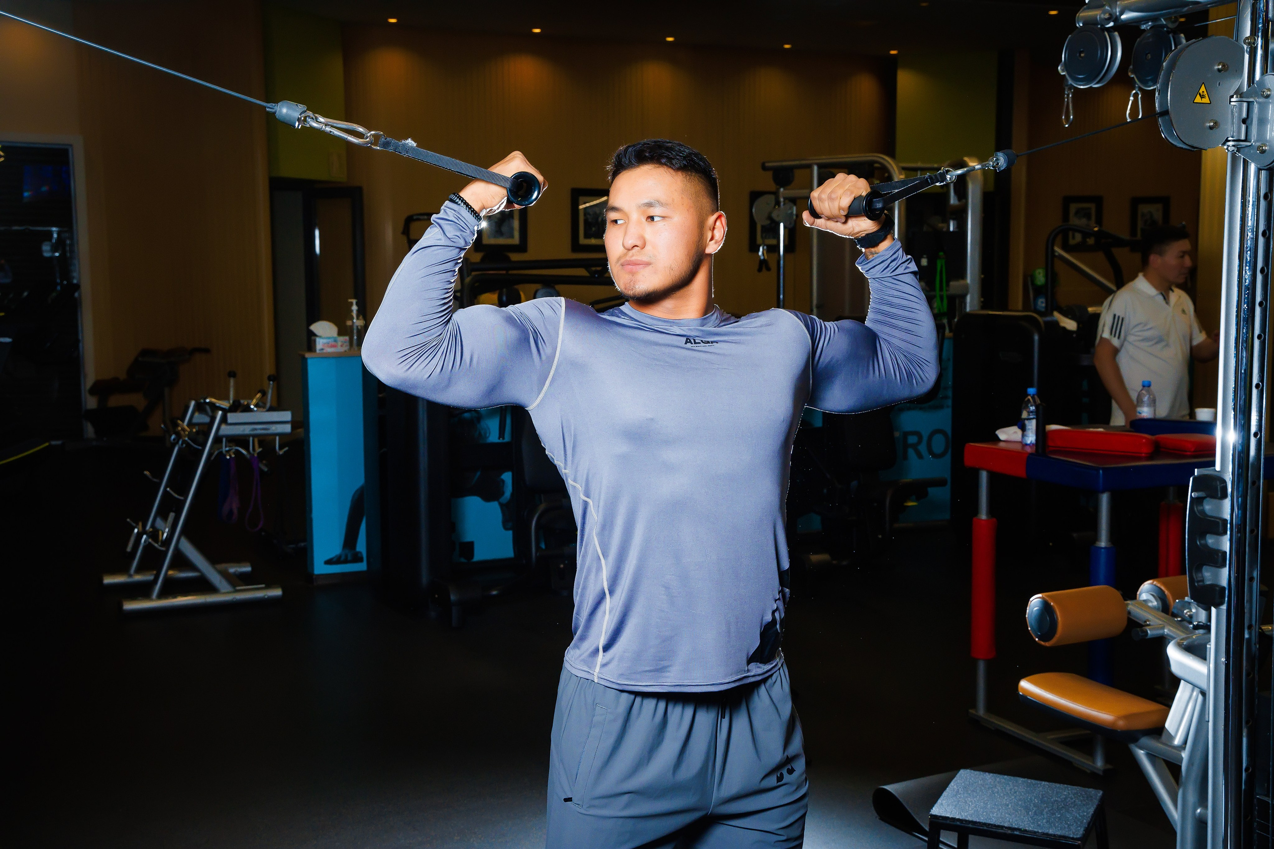 Спорт Зал Fitnespalace. Семейный и Свадебный фотограф в Астане Александр Астапов