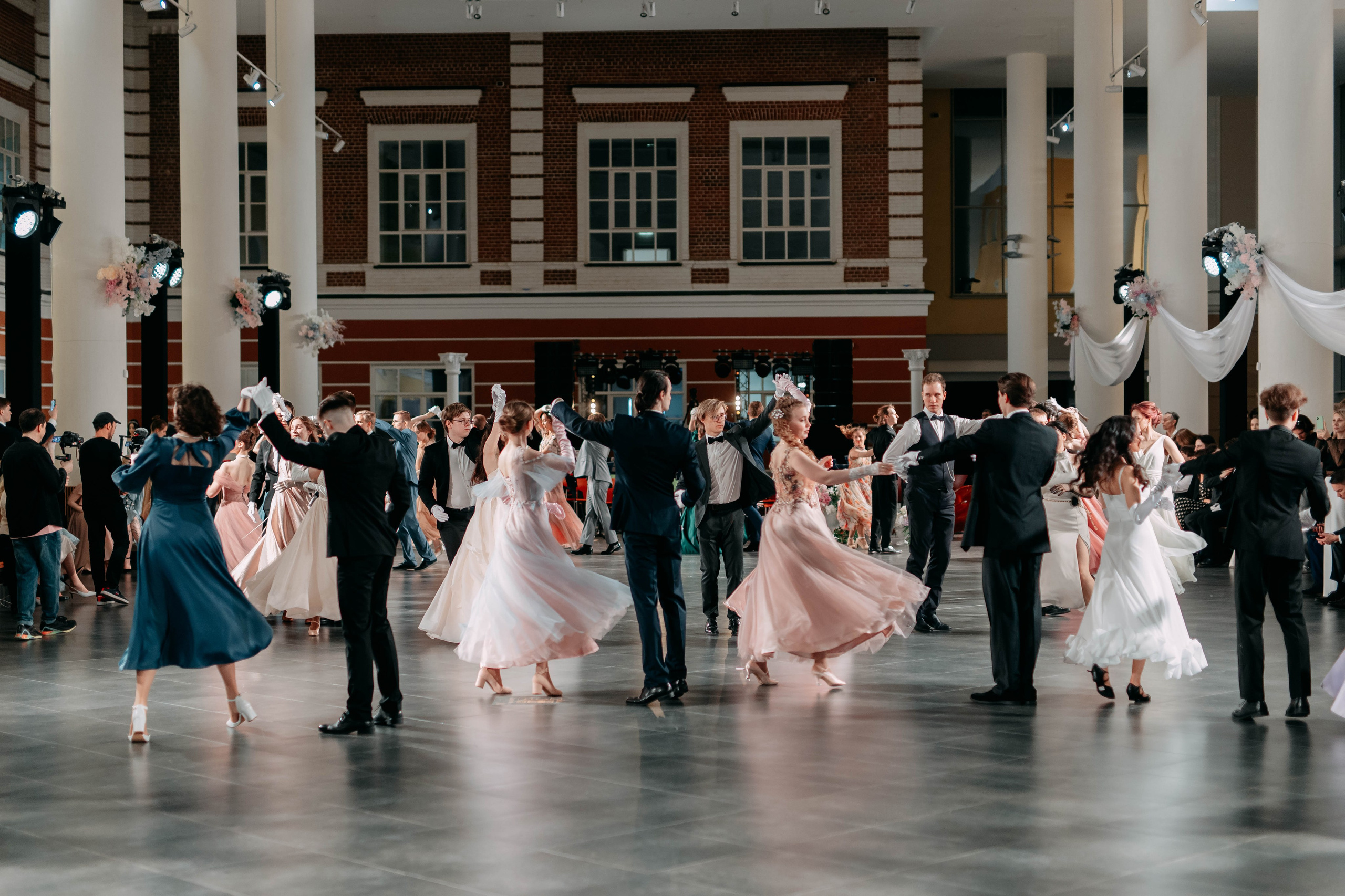 Бал студентов ВШЭ. Фото и видео съемка. Андрей Ионов