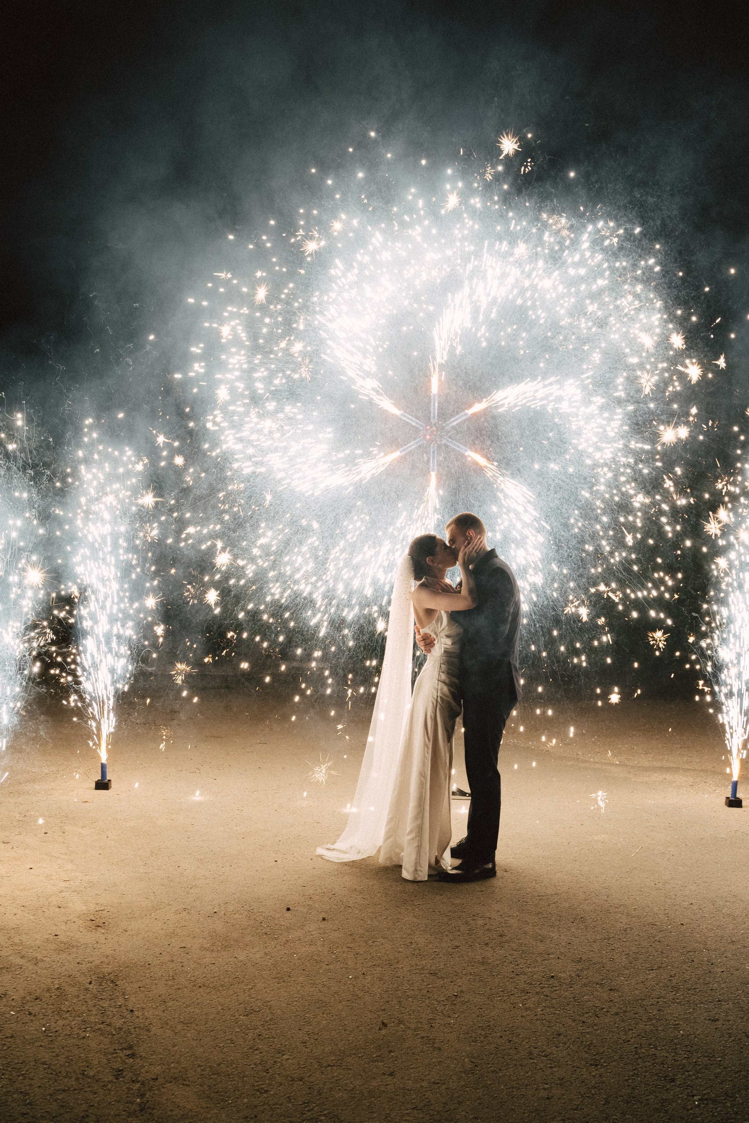 Свадебный и семейный фотограф в Пскове и Острове Света Суворова