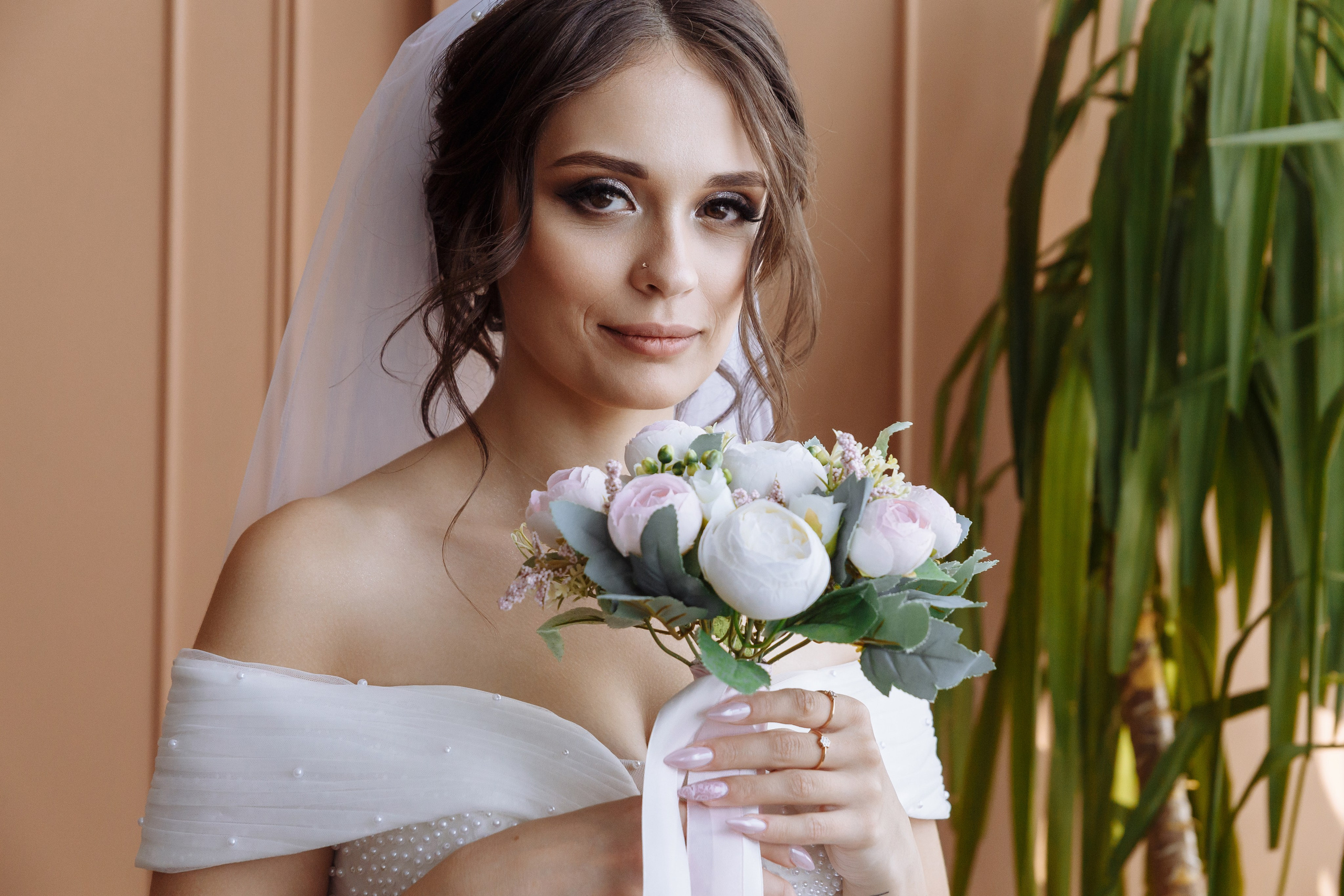 Павел, Мария — фотографии в студии и парке. Событийный фотограф Максим Бескоровайновнов